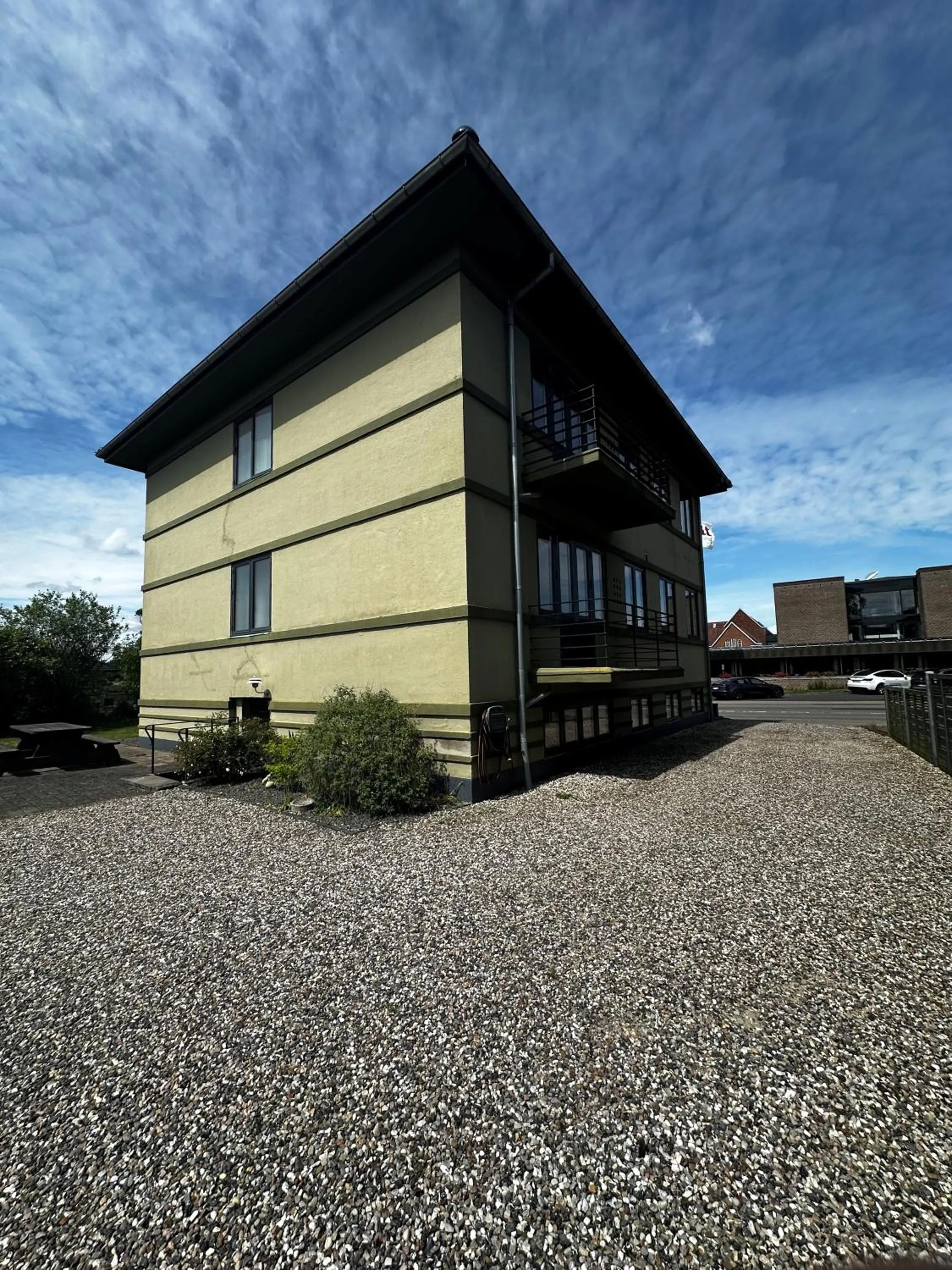 Facade/entrance in Oasen