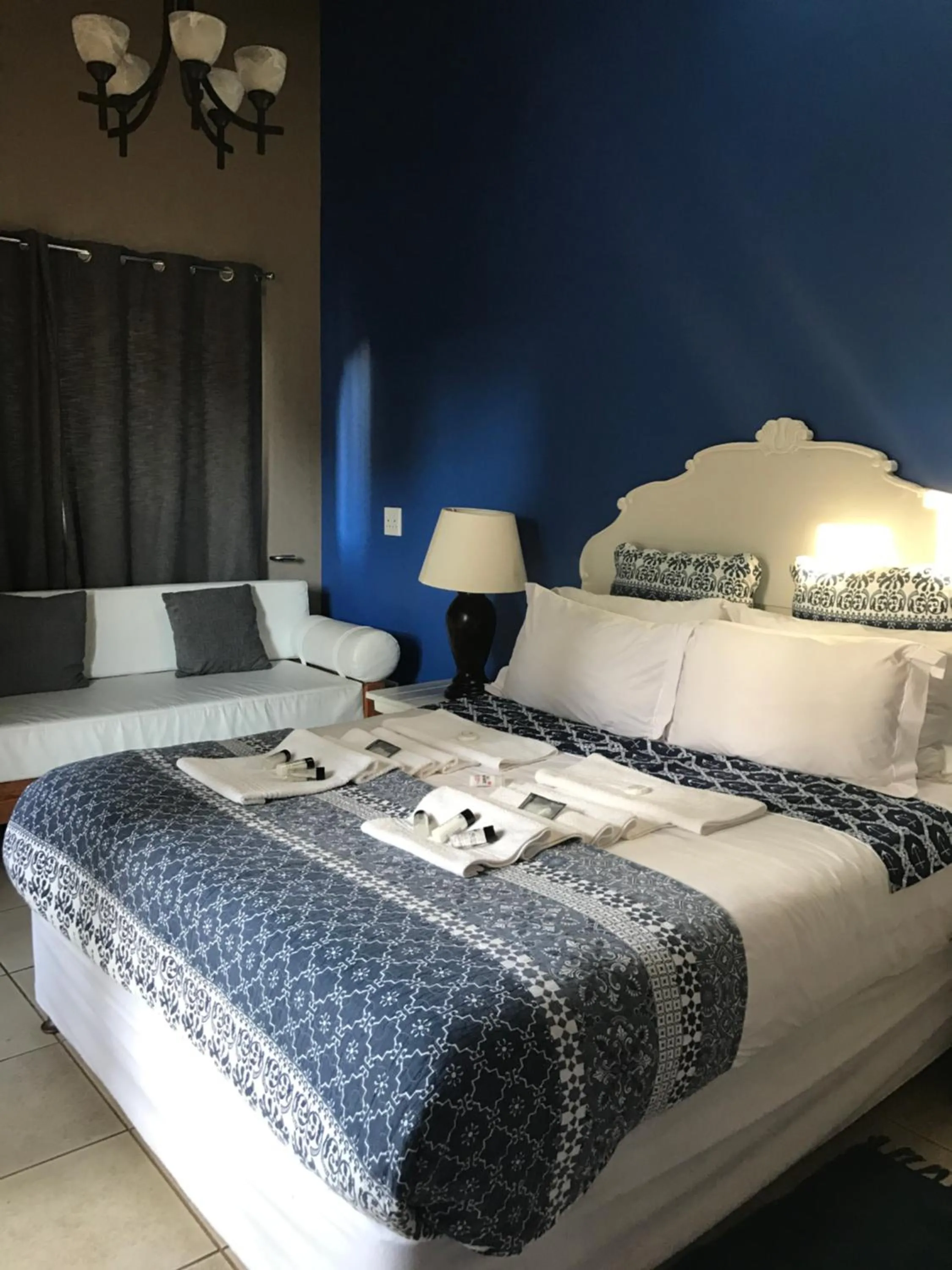Family Double Room in De Charmoy Estate