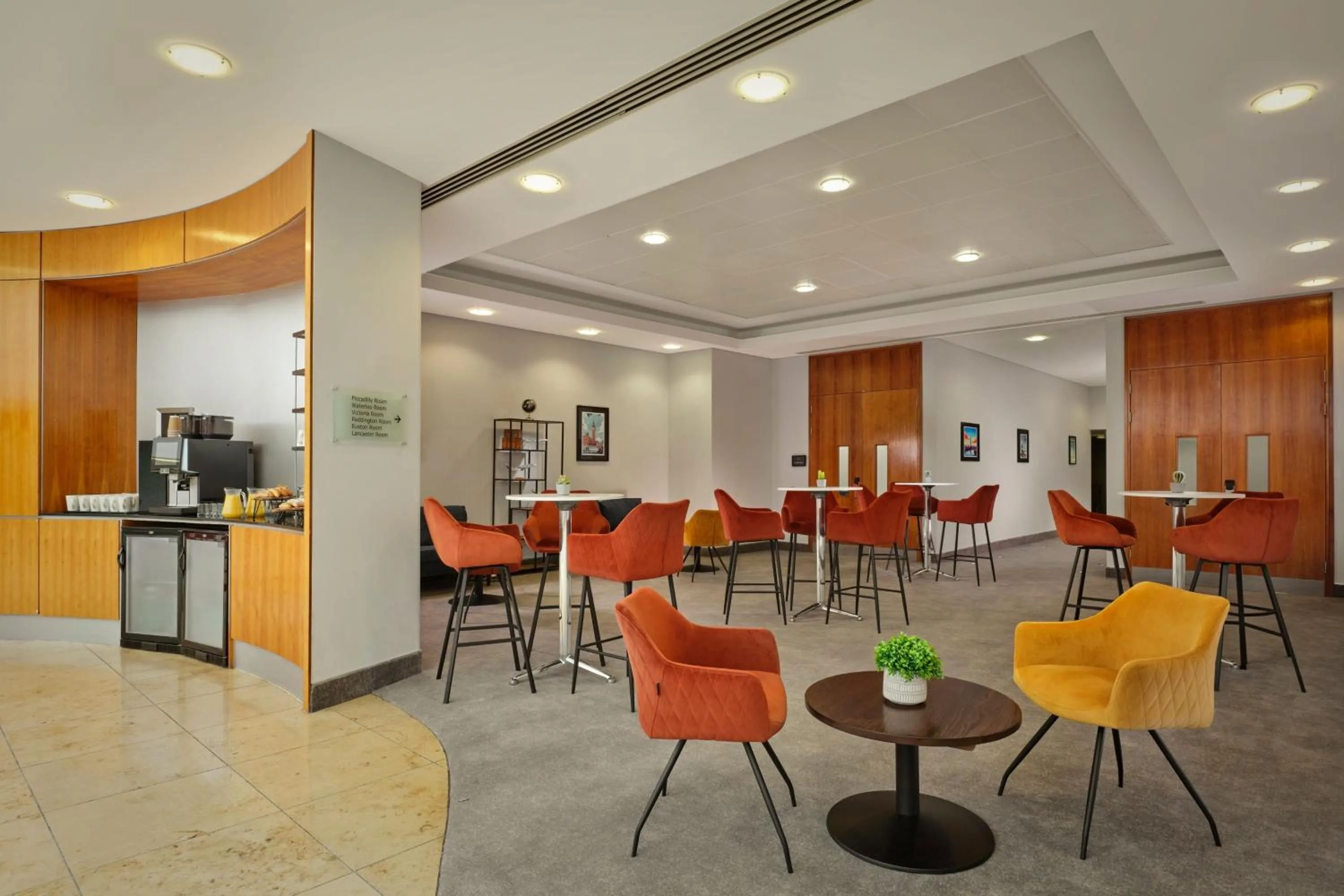 Meeting/conference room in Sheraton Heathrow Hotel