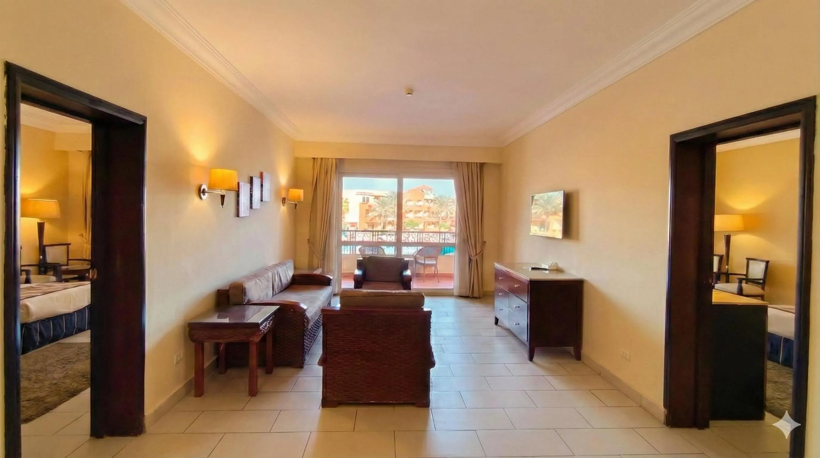 Living room in Regency Plaza Aqua Park and Spa Resort