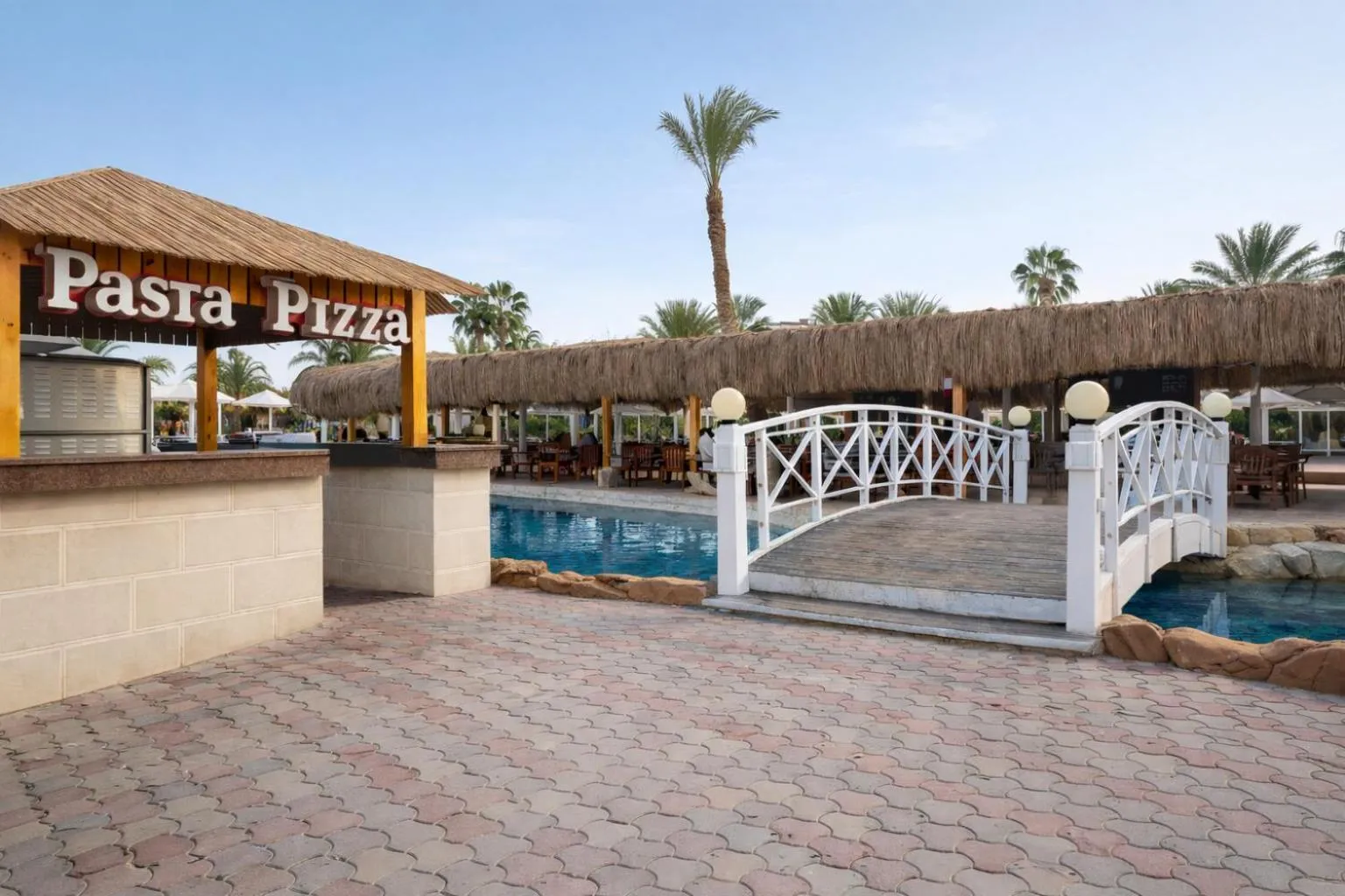 Restaurant/places to eat in Regency Plaza Aqua Park and Spa Resort