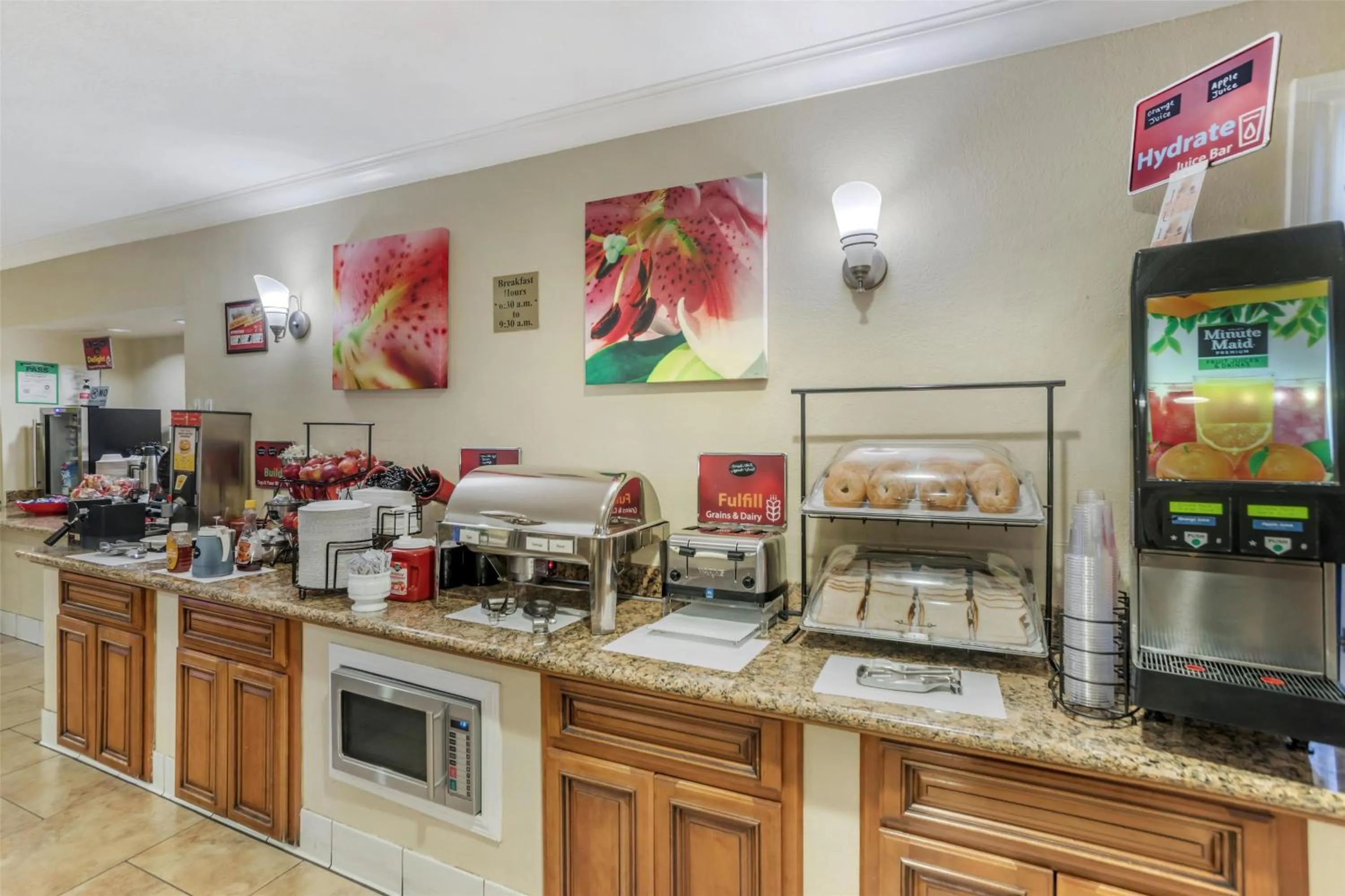 Breakfast in Best Western Plus Pleasanton Inn