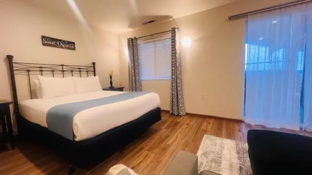 Bedroom, Bed in Obertal Inn