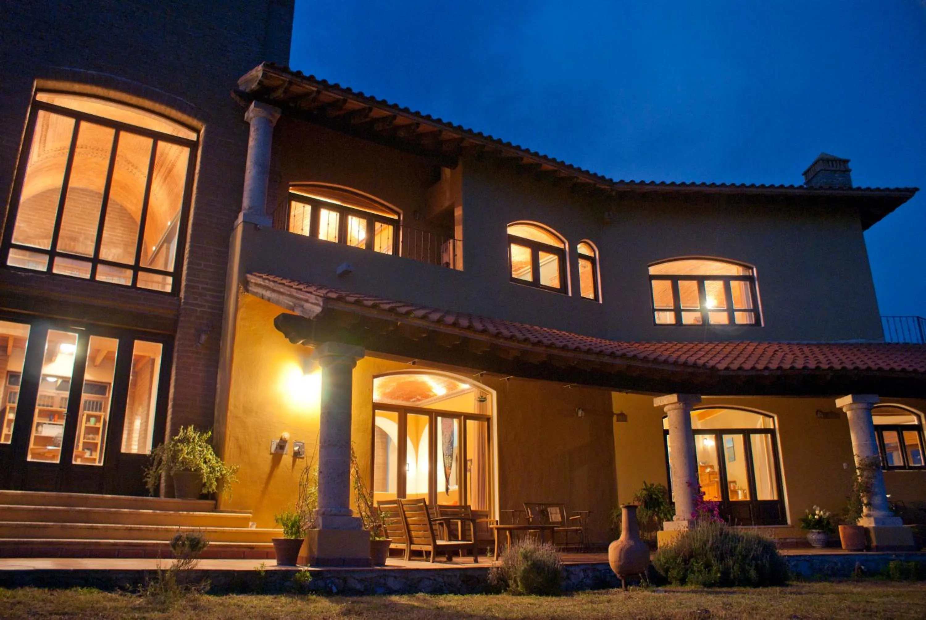 Facade/entrance in Gran Despertar El Faro