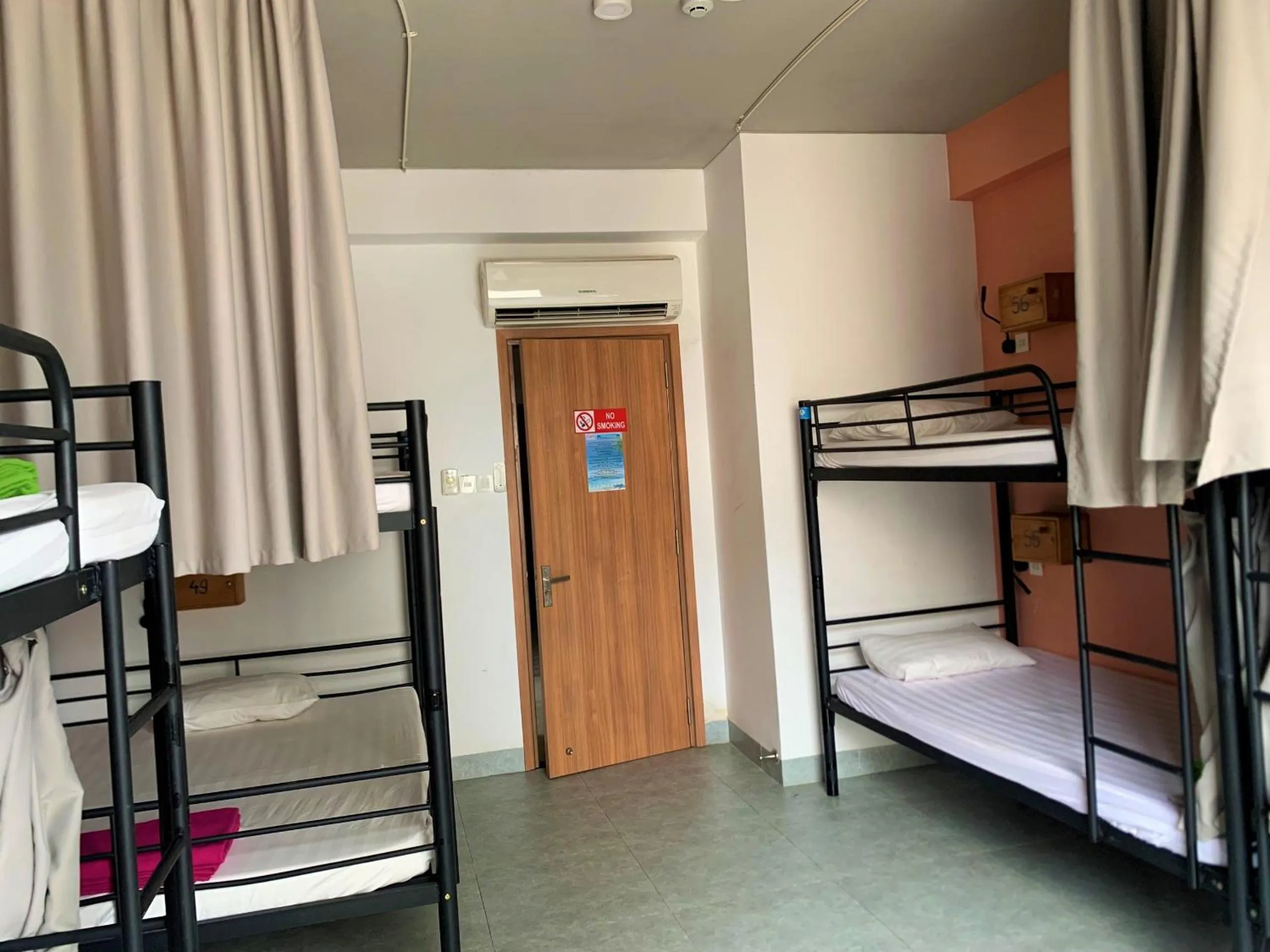 Bed in Bondi Backpackers Nhatrang