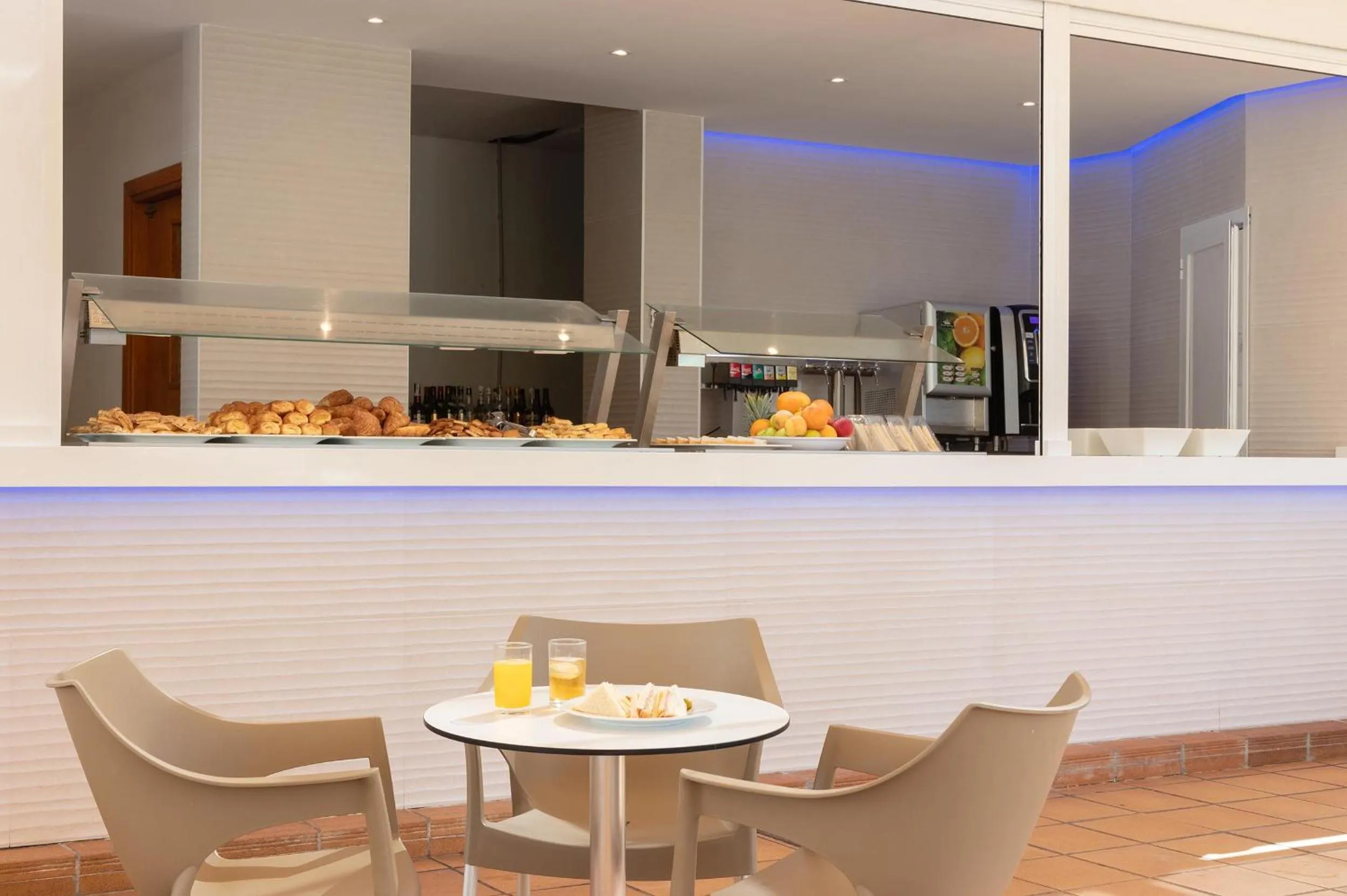 Restaurant/places to eat in Hotel Palia Puerto del Sol 3 Sup