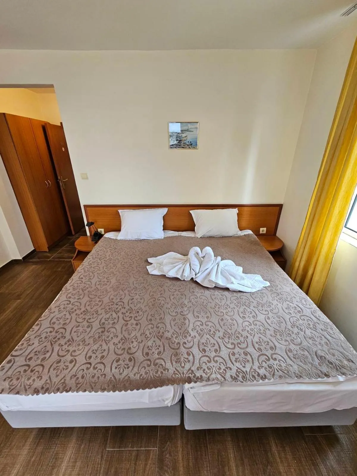 Bed in Family Hotel Romantik