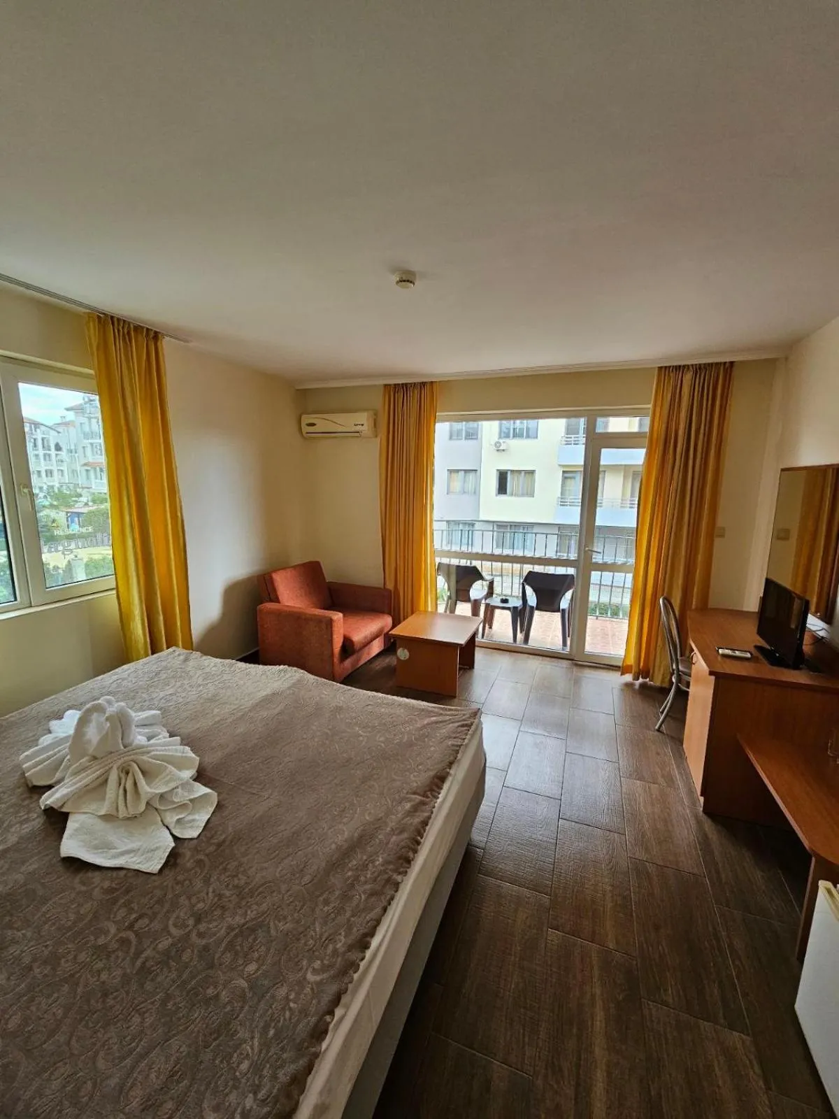 Bed in Family Hotel Romantik