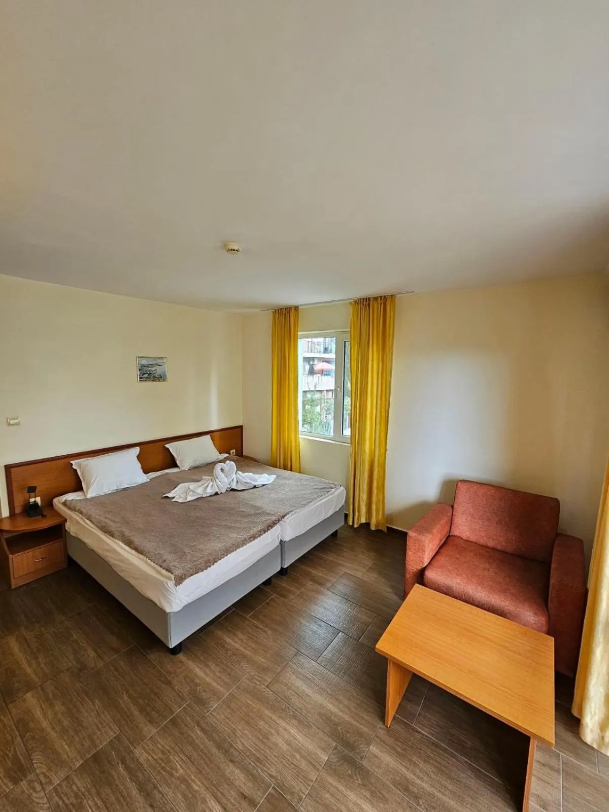 Bed in Family Hotel Romantik