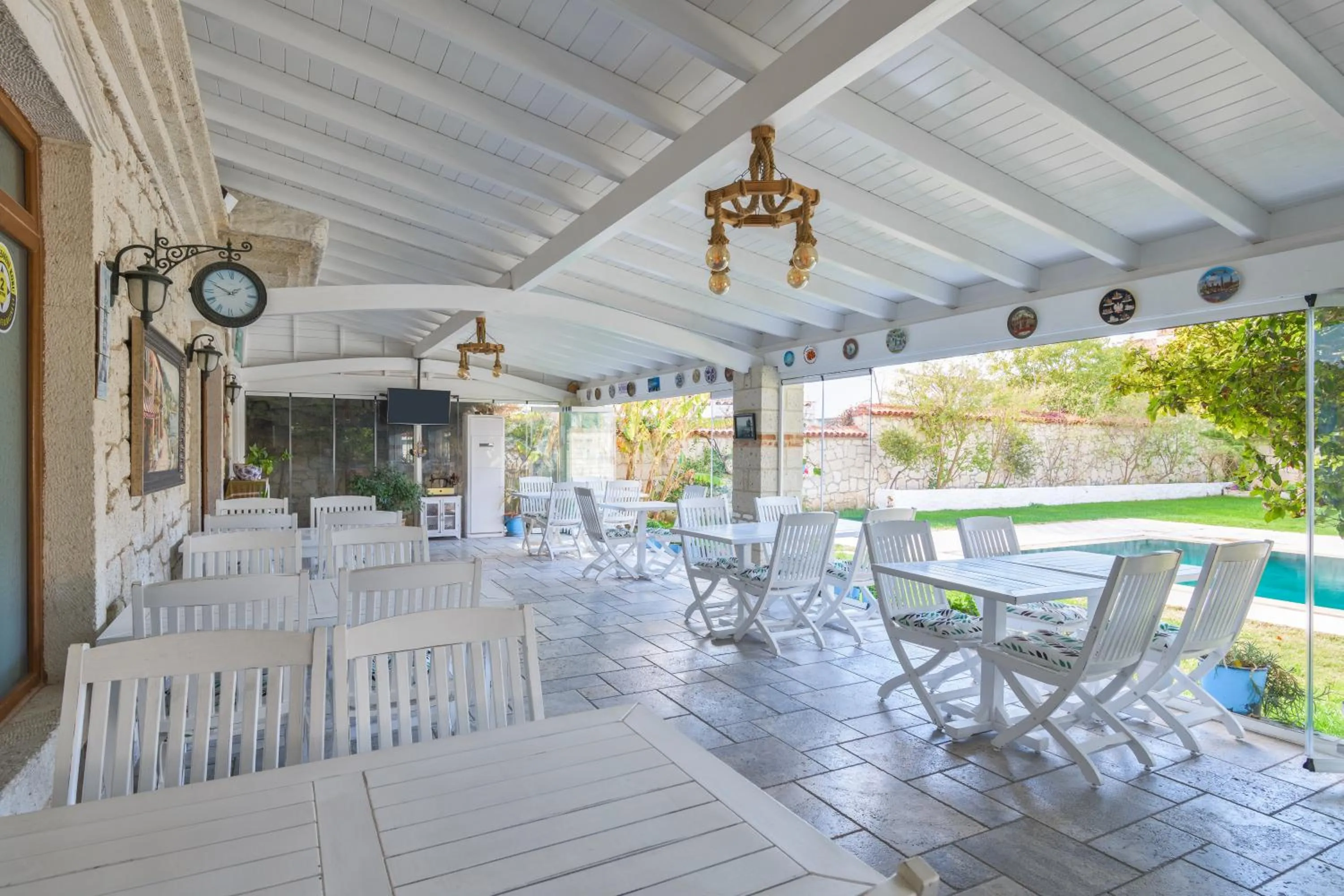 Restaurant/places to eat in Alacati Koclu Konagi Hotel