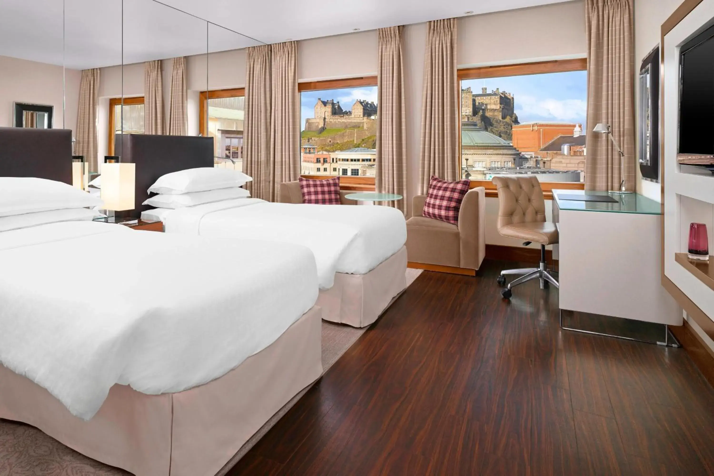 Castle Club Room, Club lounge access, 2 Twin in Sheraton Grand Hotel & Spa Castle Club Room, Club lounge access, 2 Twin in Sheraton Grand Hotel & Spa