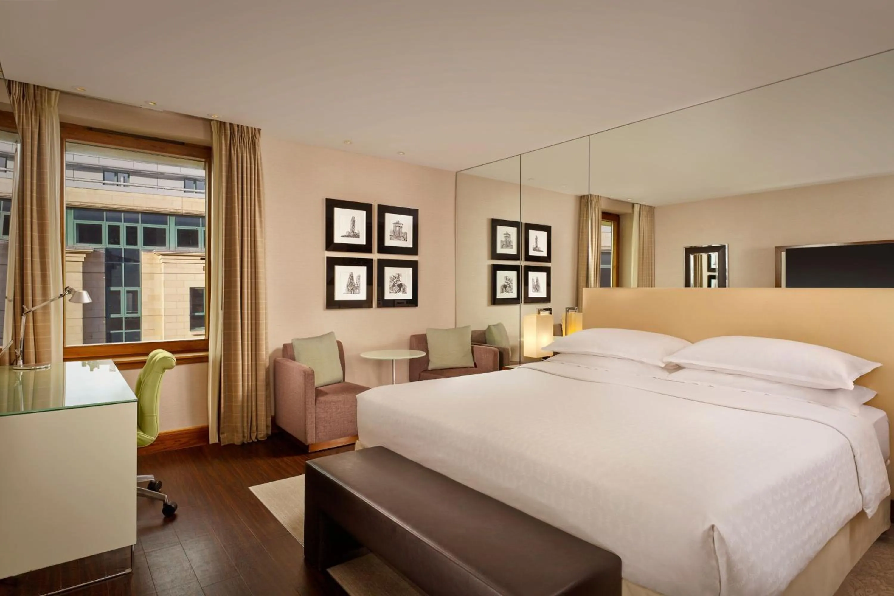 Photo of the whole room, Bed in Sheraton Grand Hotel & Spa