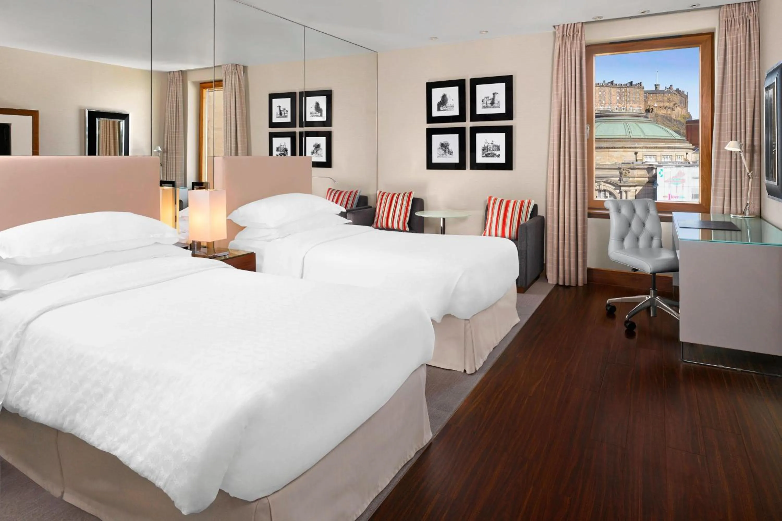 Photo of the whole room, Bed in Sheraton Grand Hotel & Spa