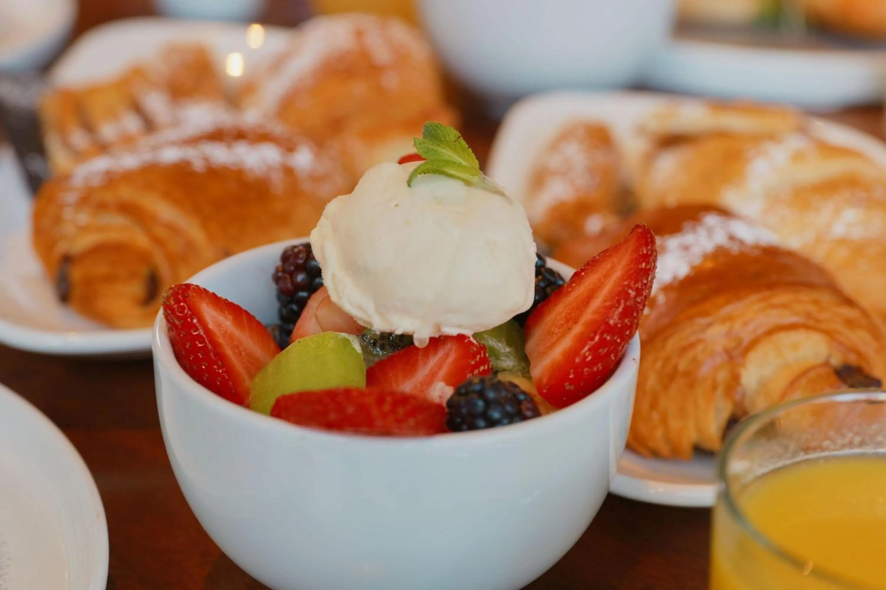 Restaurant/places to eat in Sheraton Grand Hotel & Spa