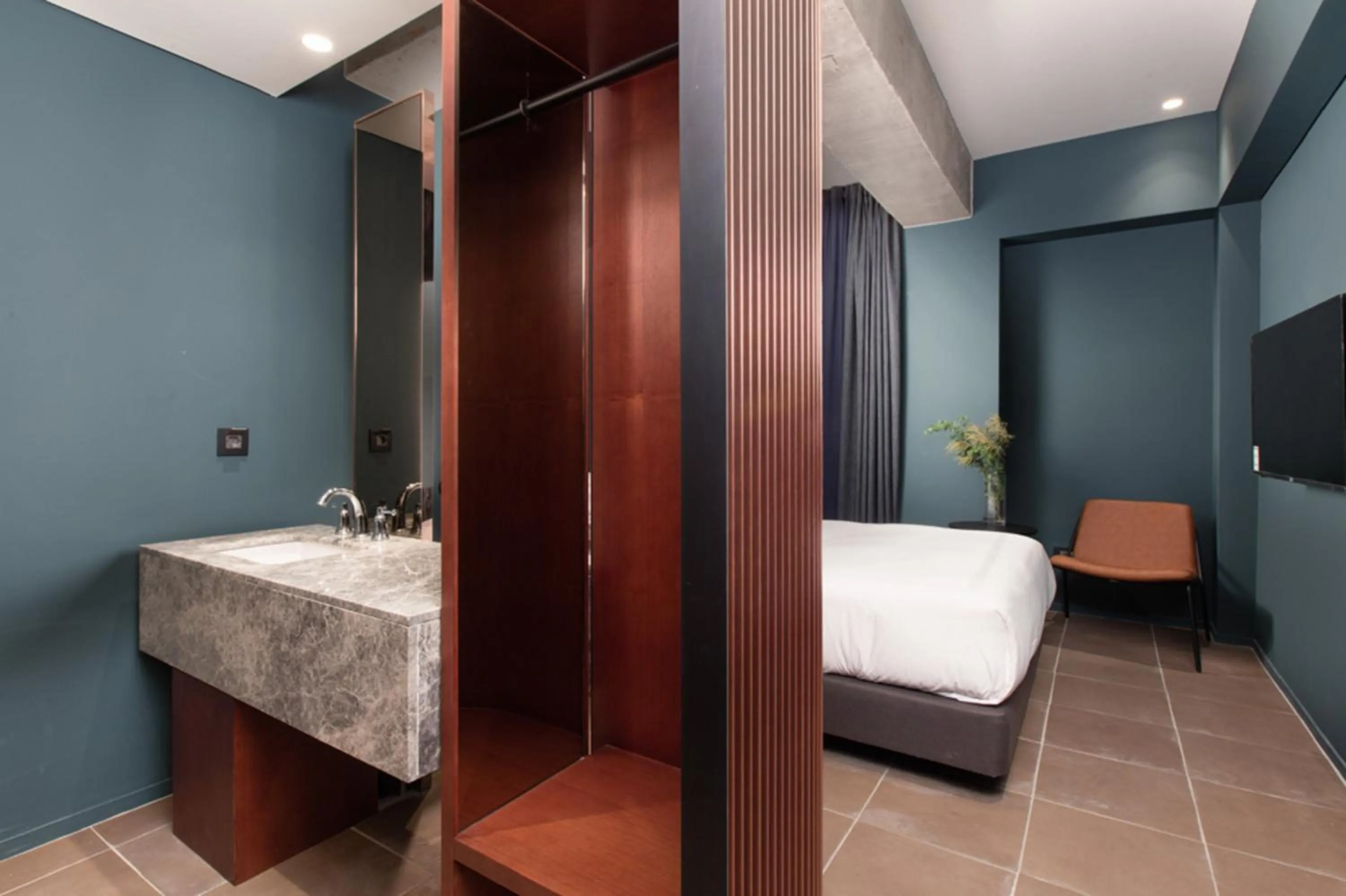 Bed in BROWN DOT Hotel Dadaepo Beach ㅡ 구 Oia Hotel