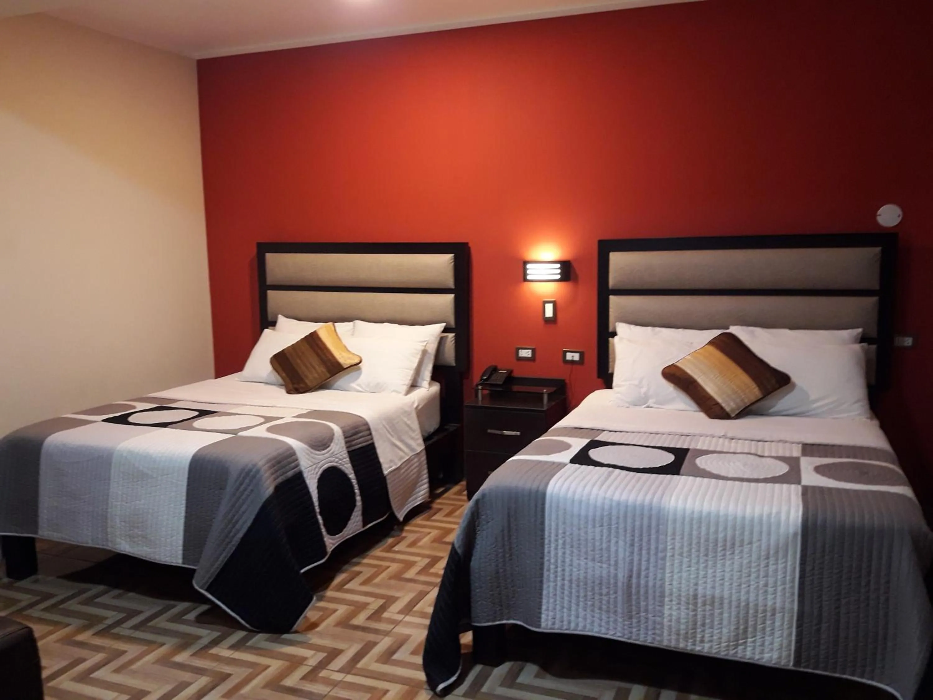 Twin Room with Private Bathroom in Gavina Inn Hotel