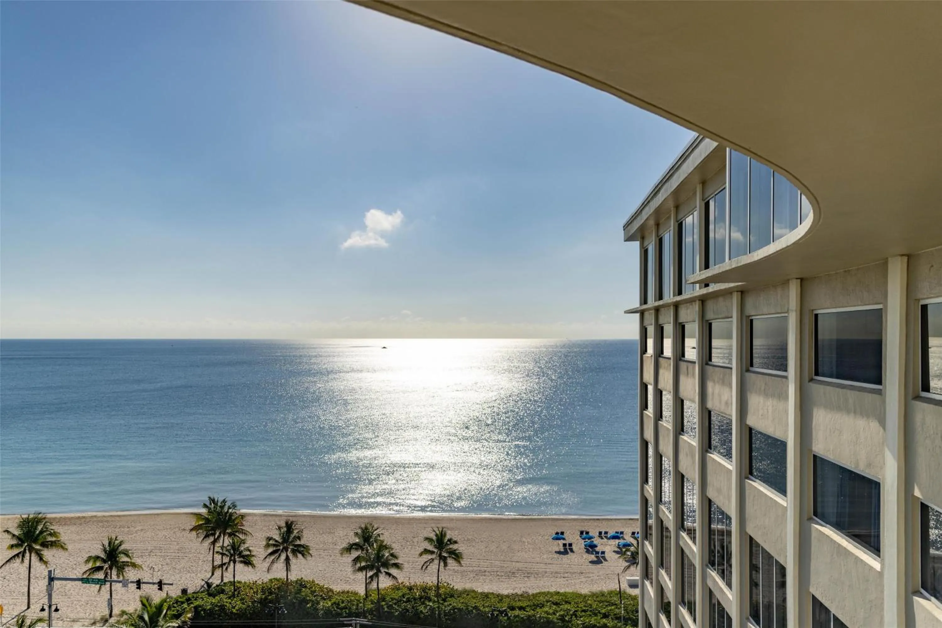 Property building in Sonesta Fort Lauderdale Beach