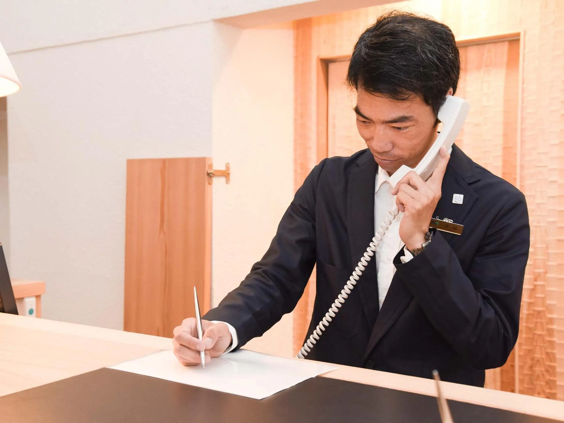 Staff in Hotel Lodge Maishima