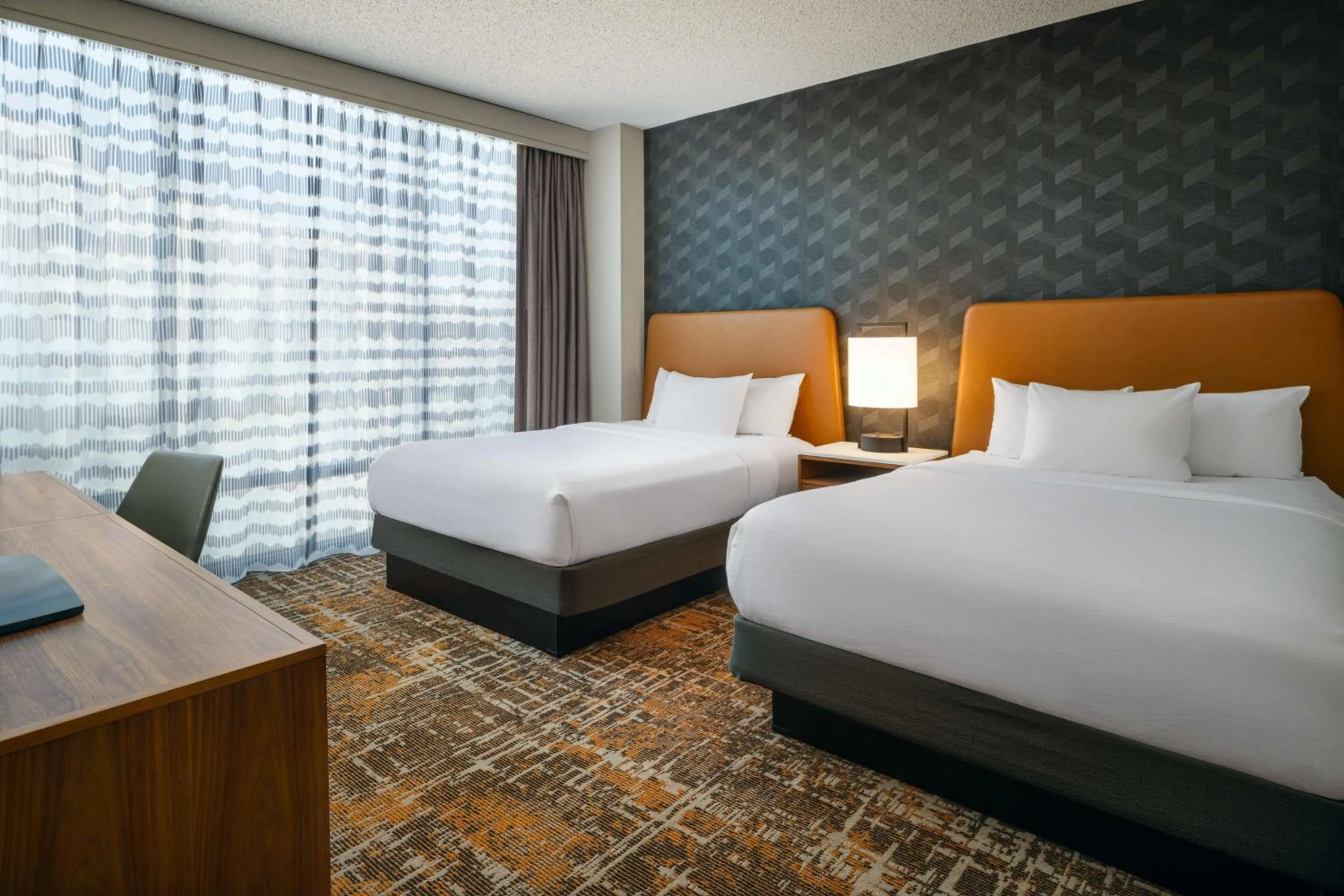 Bed in Embassy Suites Huntsville