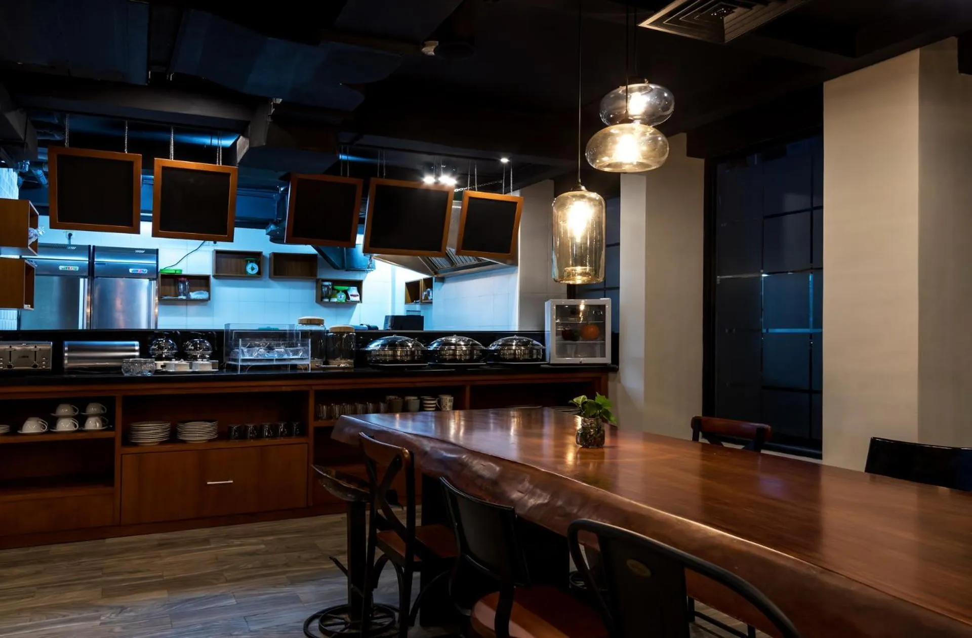 Food and drinks in S Loft Manado