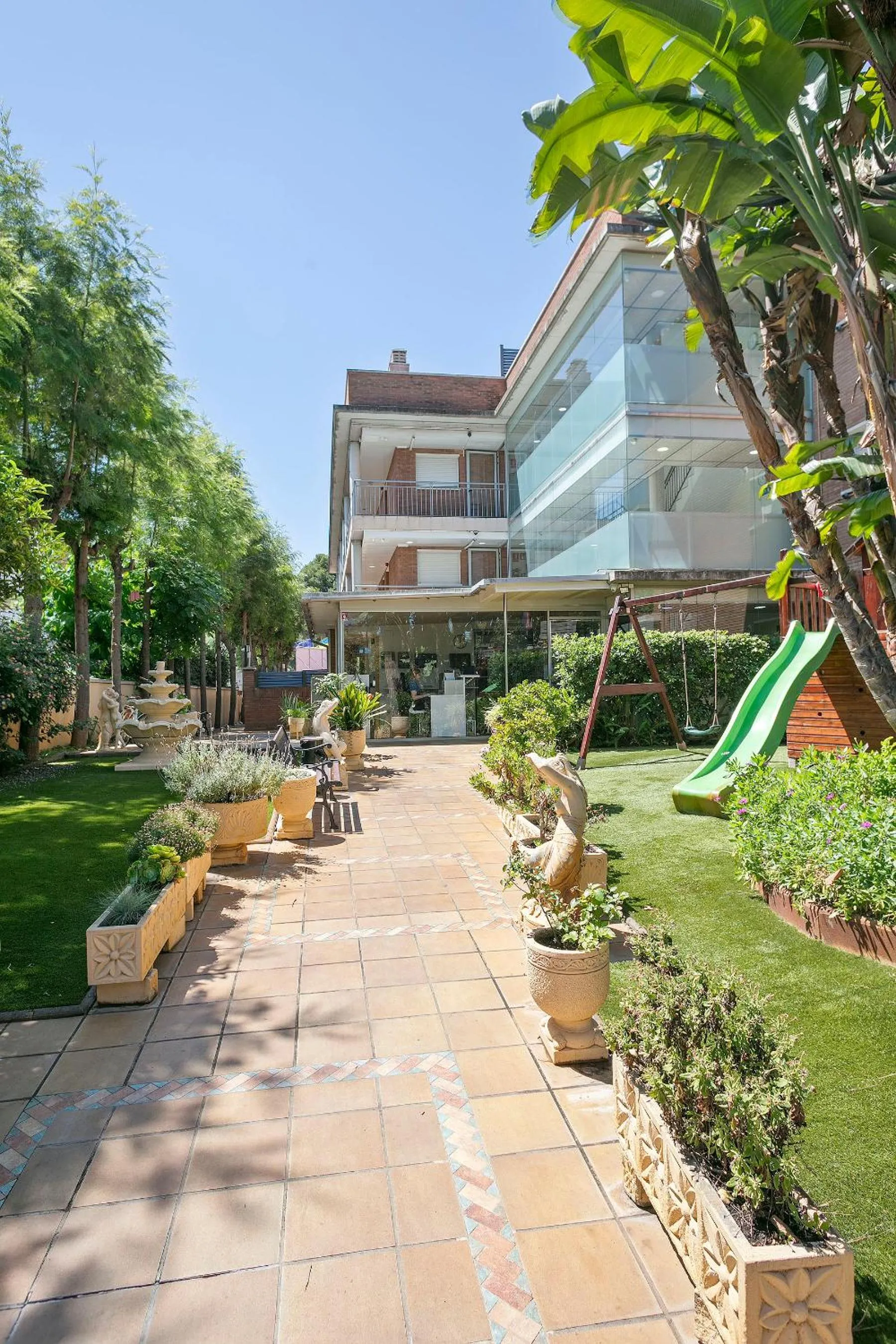 Property building in Apartamentos Velor