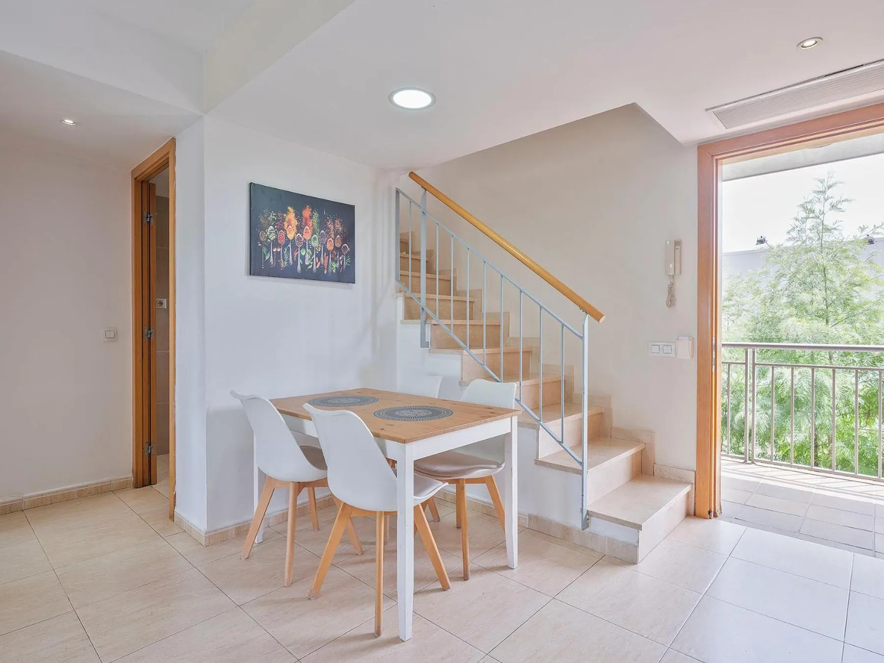 Dining area in Apartamentos Velor