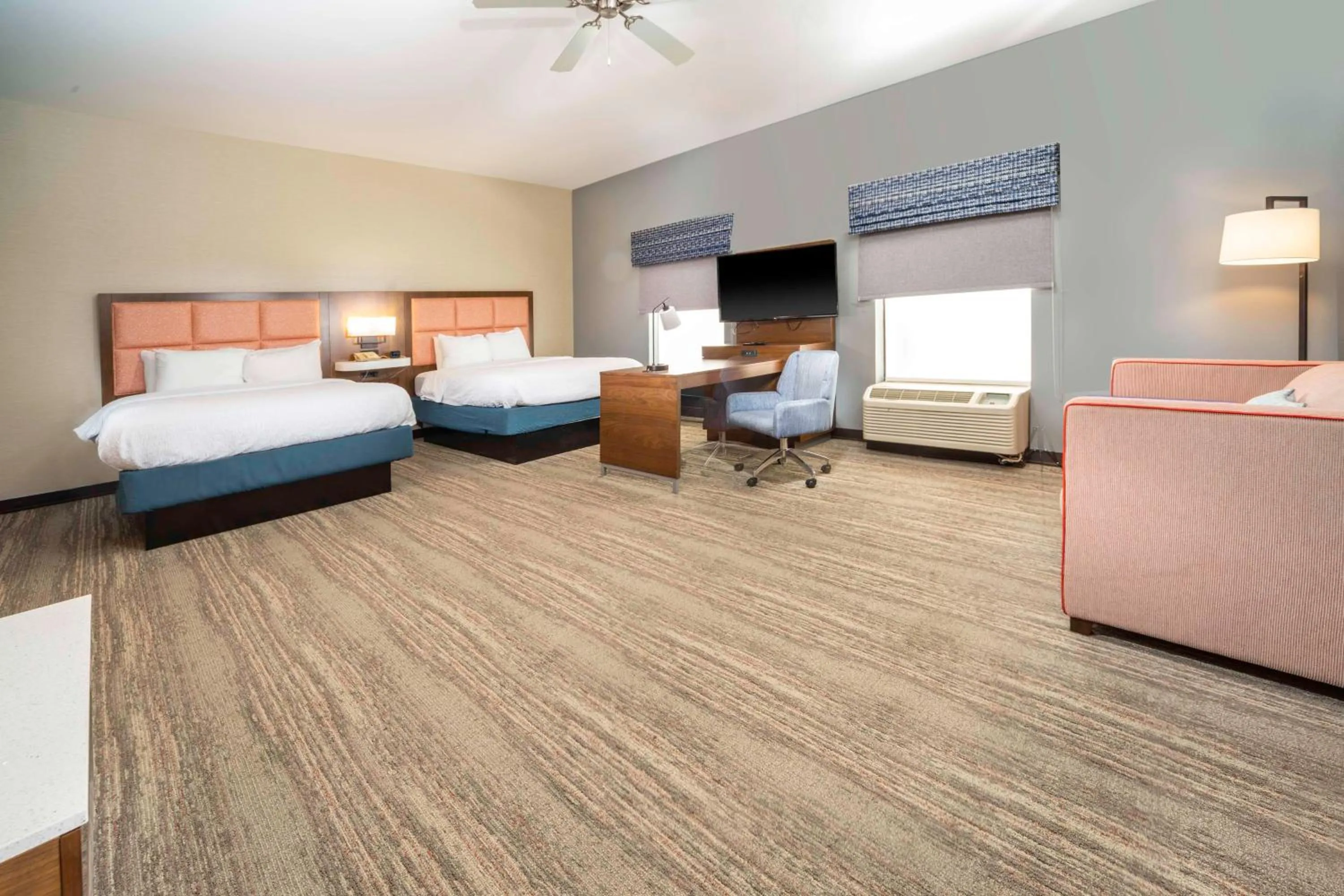 Bedroom, Bed in Hampton Inn and Suites New Iberia