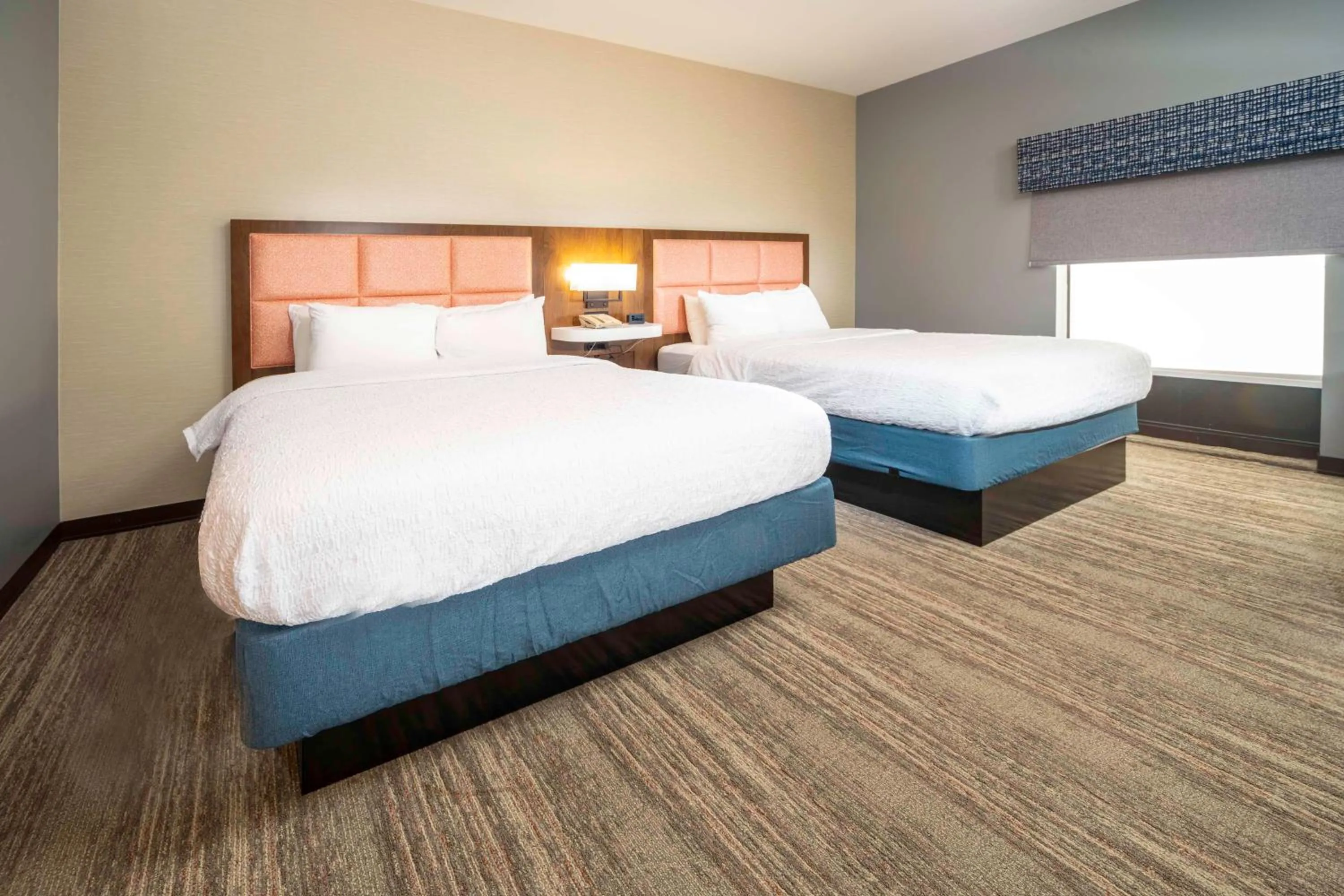 Bed in Hampton Inn and Suites New Iberia