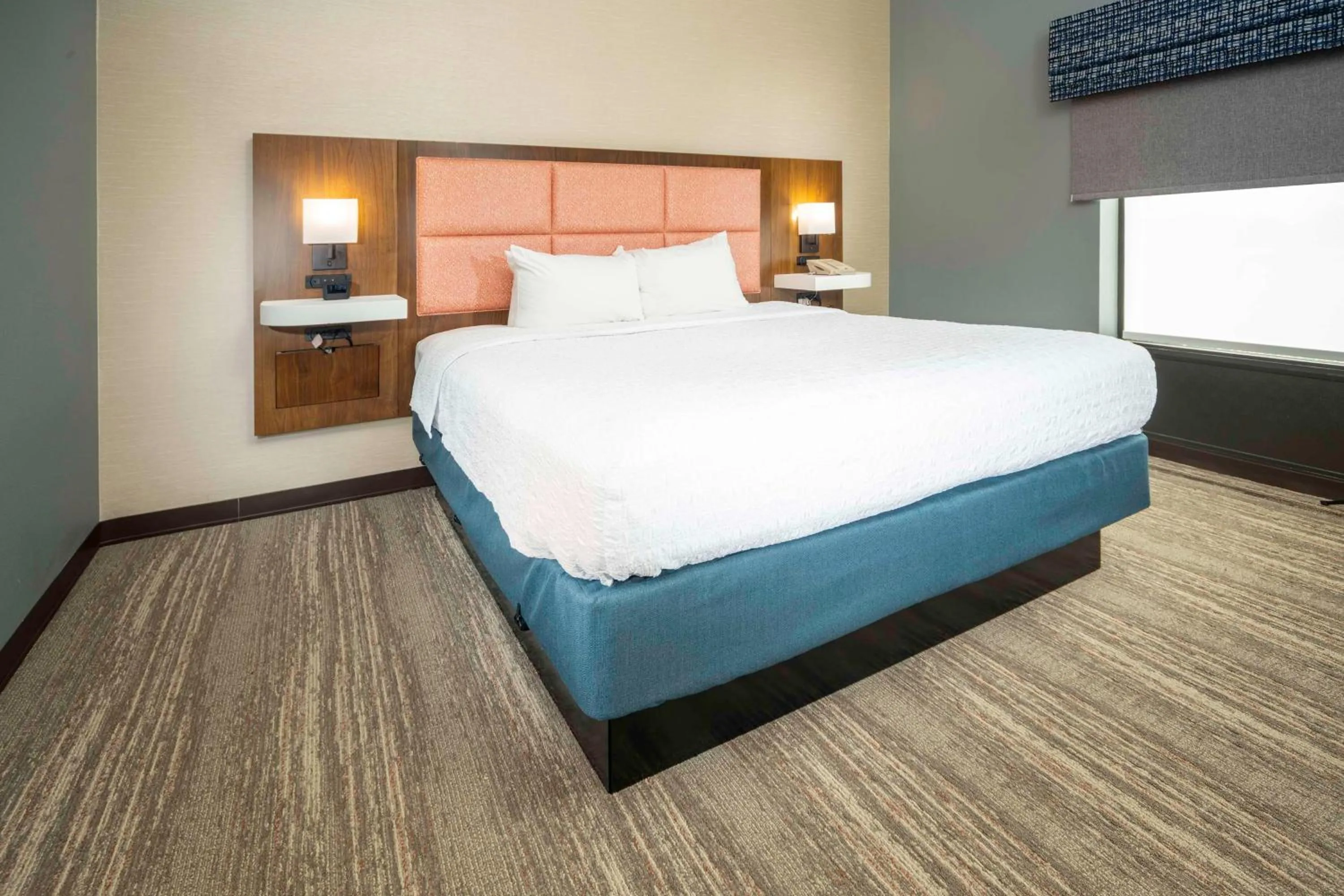 Bed in Hampton Inn and Suites New Iberia
