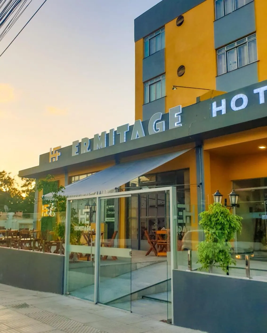 Property building in Hotel Ermitage