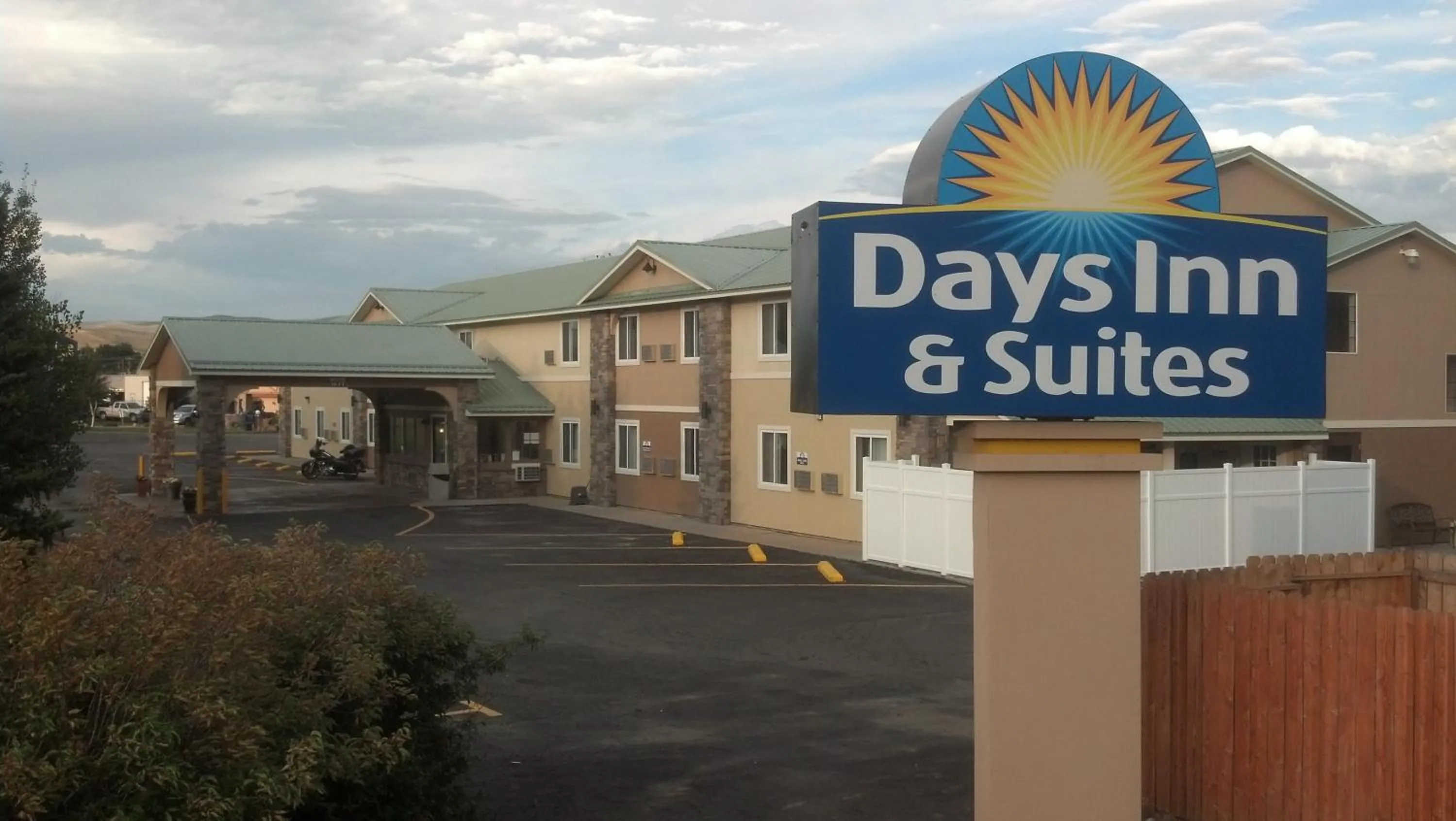 Day in Days Inn & Suites by Wyndham Gunnison