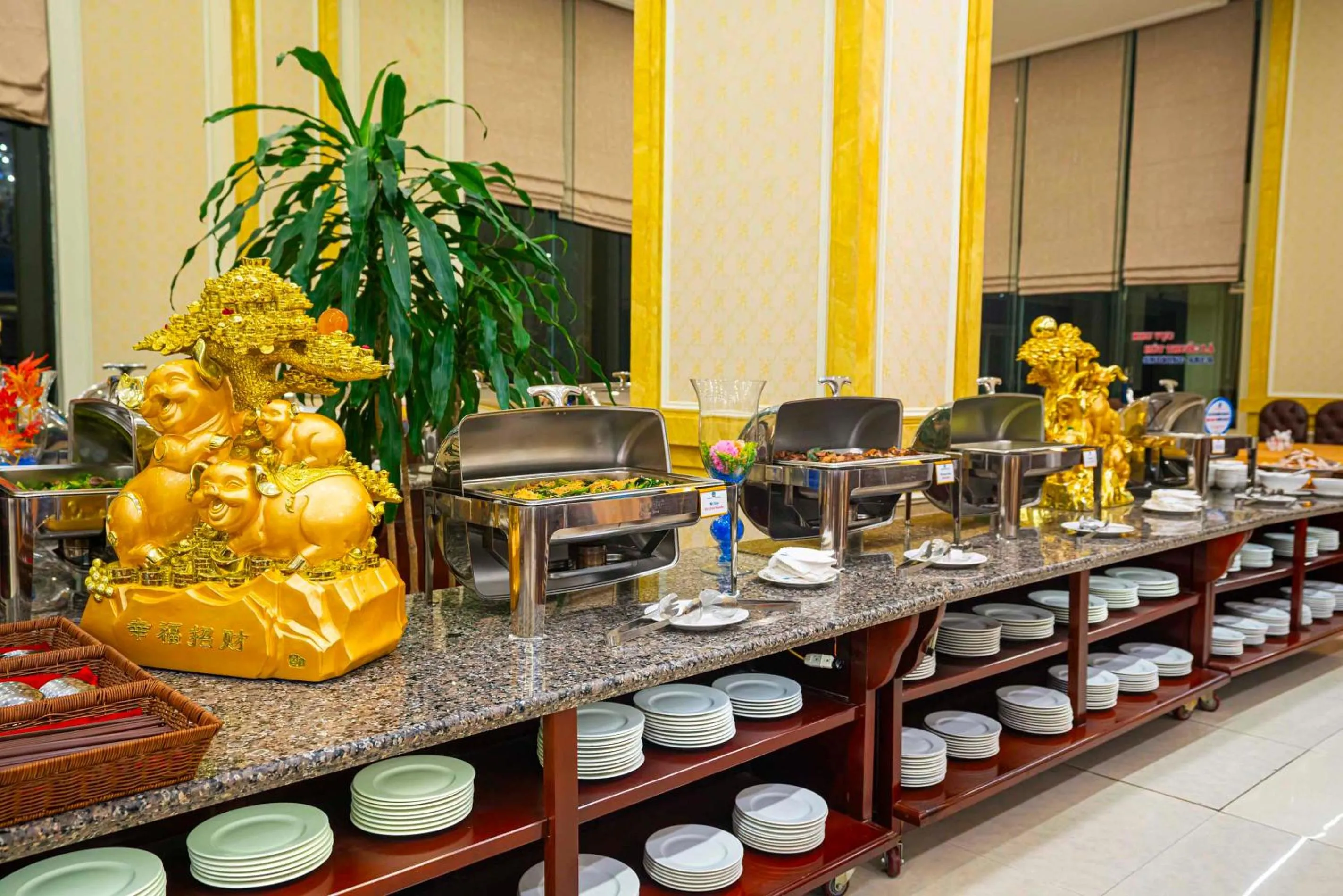 Breakfast in Hoang Son Peace Hotel