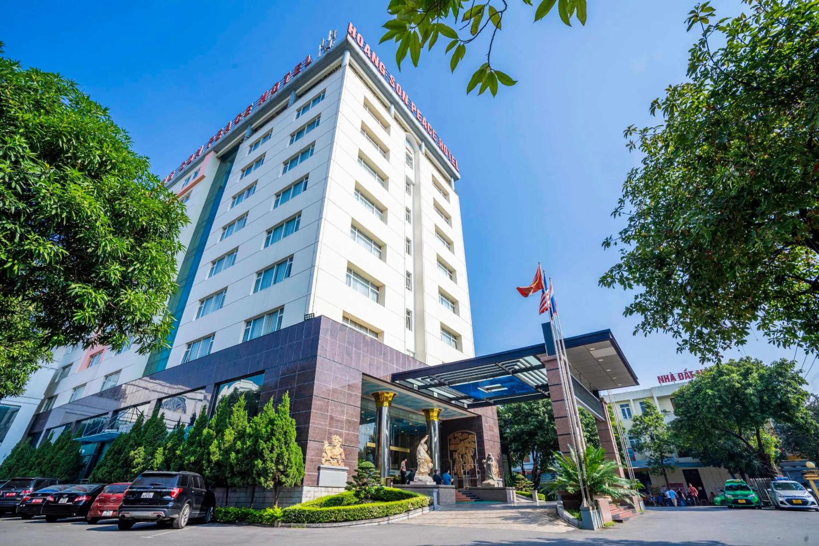Property building in Hoang Son Peace Hotel