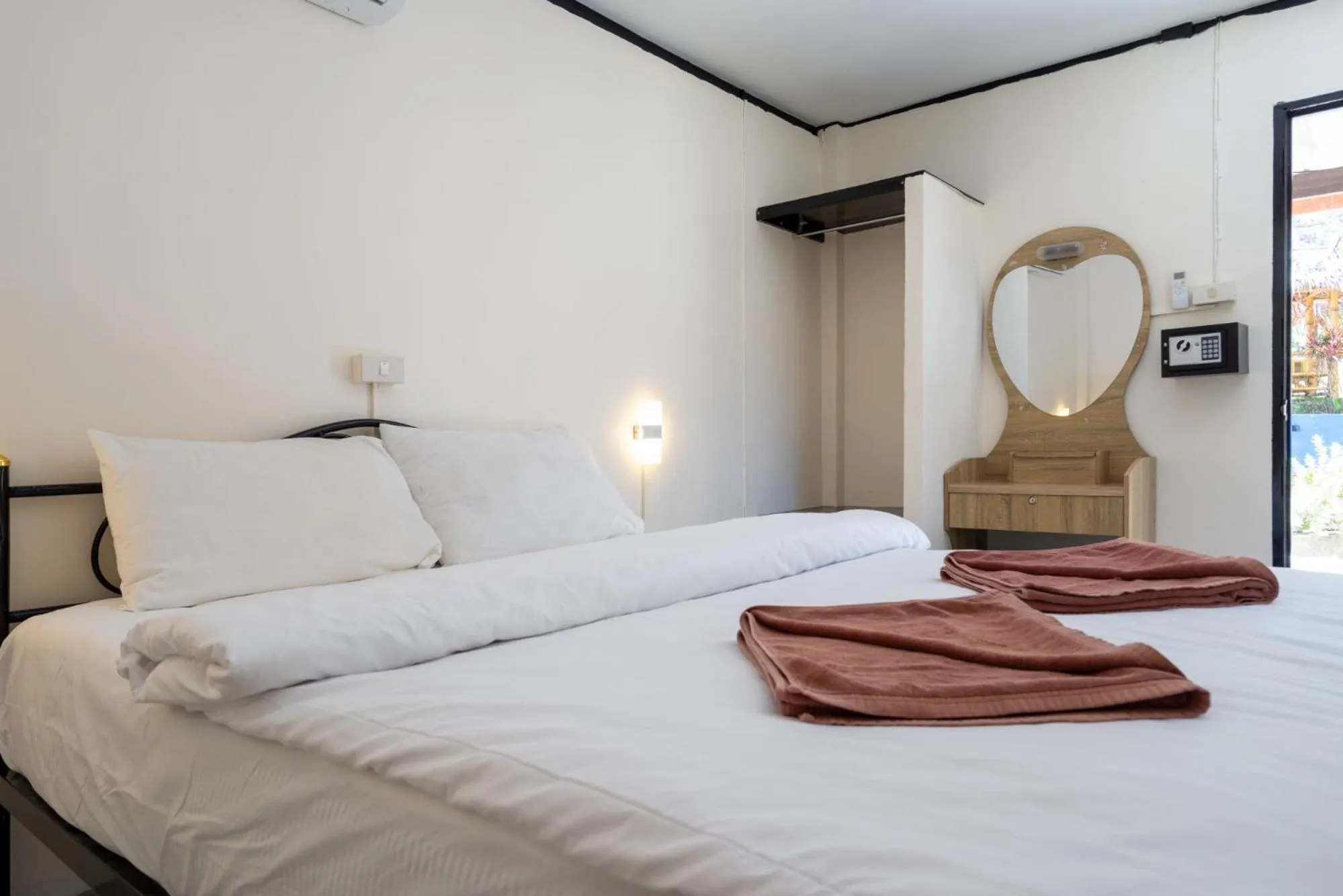 Bed in Mook Lanta Eco Resort