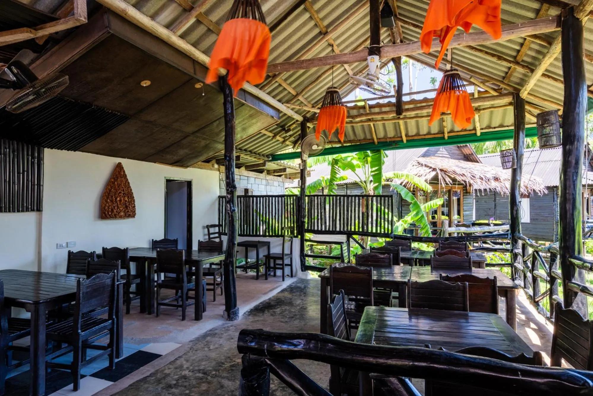 Restaurant/places to eat in Mook Lanta Eco Resort