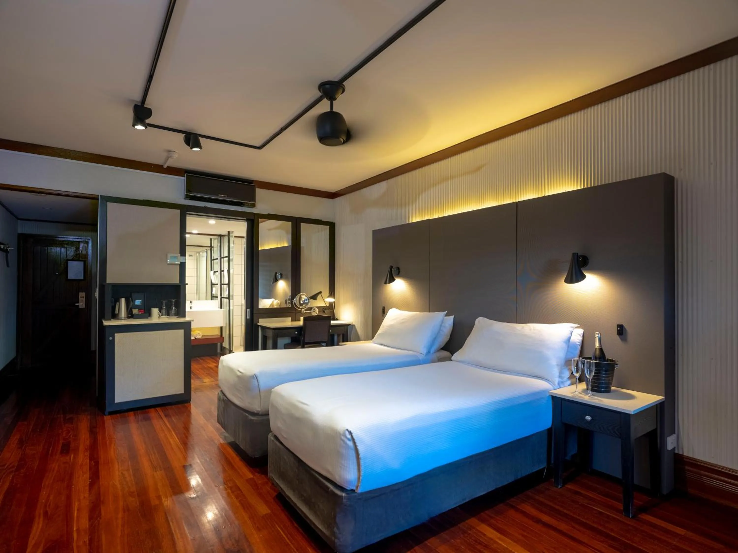 Photo of the whole room, Bed in Cable Beach Club Resort & Spa