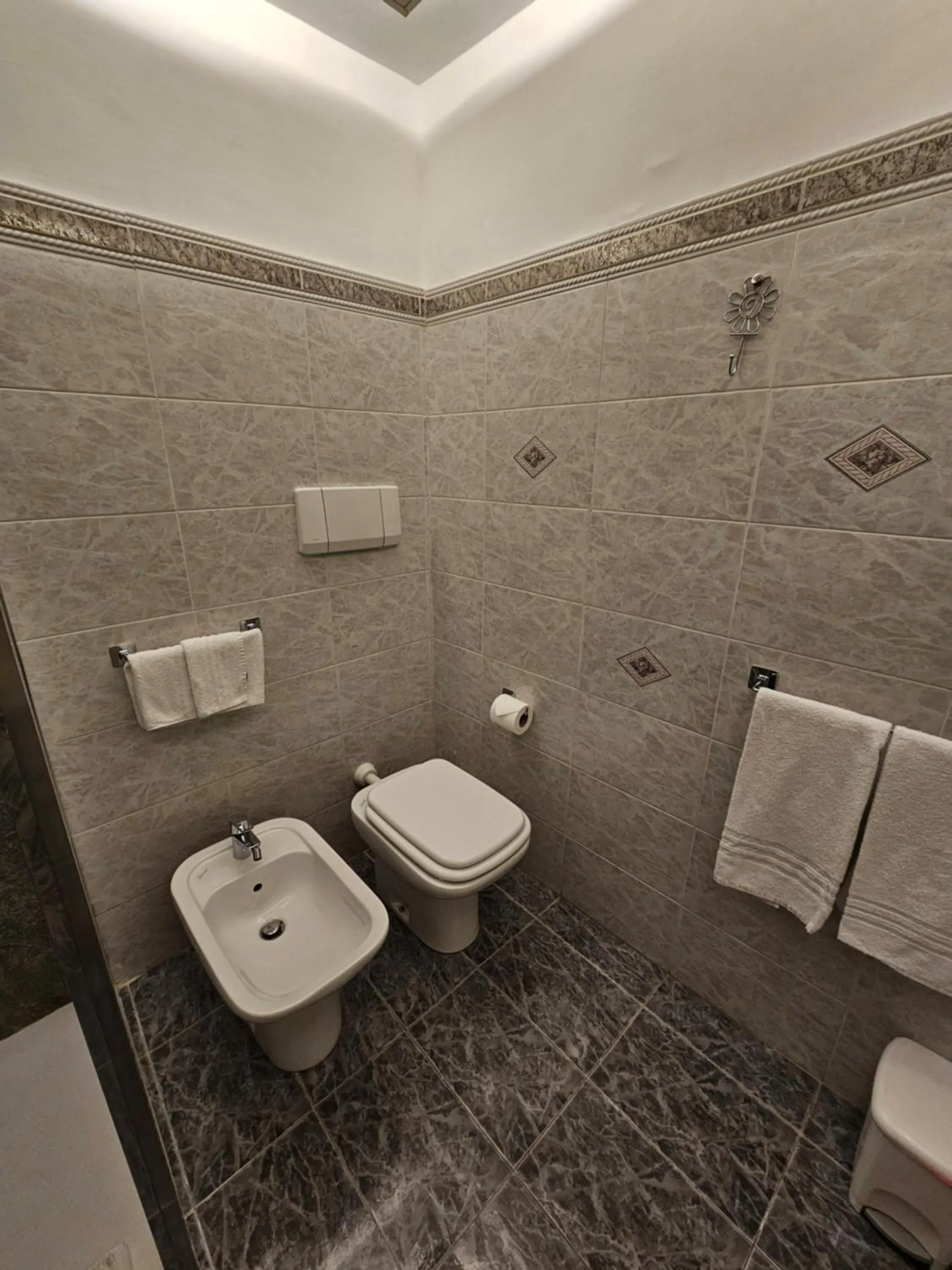 Bathroom in Alla Dolce Vita Roma Centro