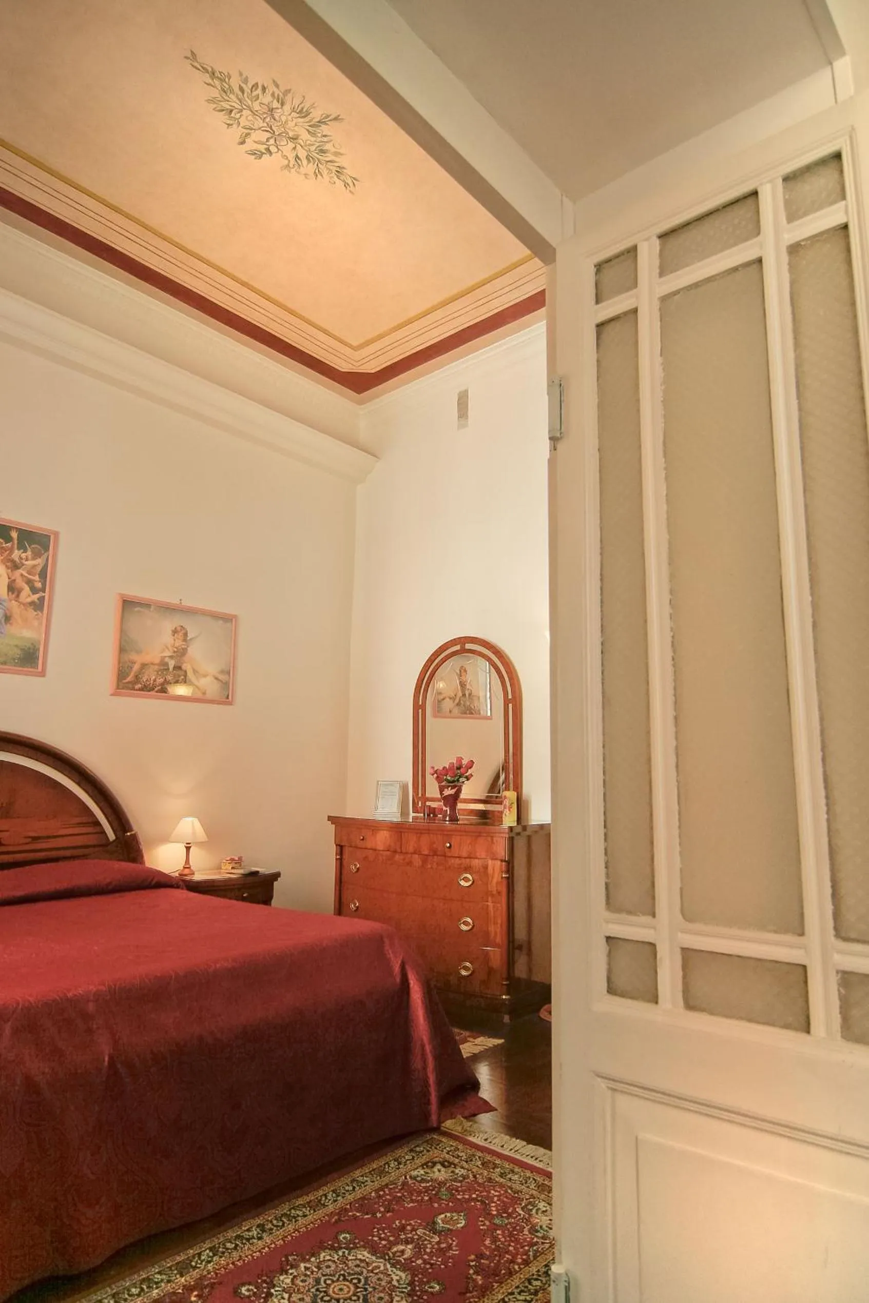 Photo of the whole room, Bed in Alla Dolce Vita Roma Centro