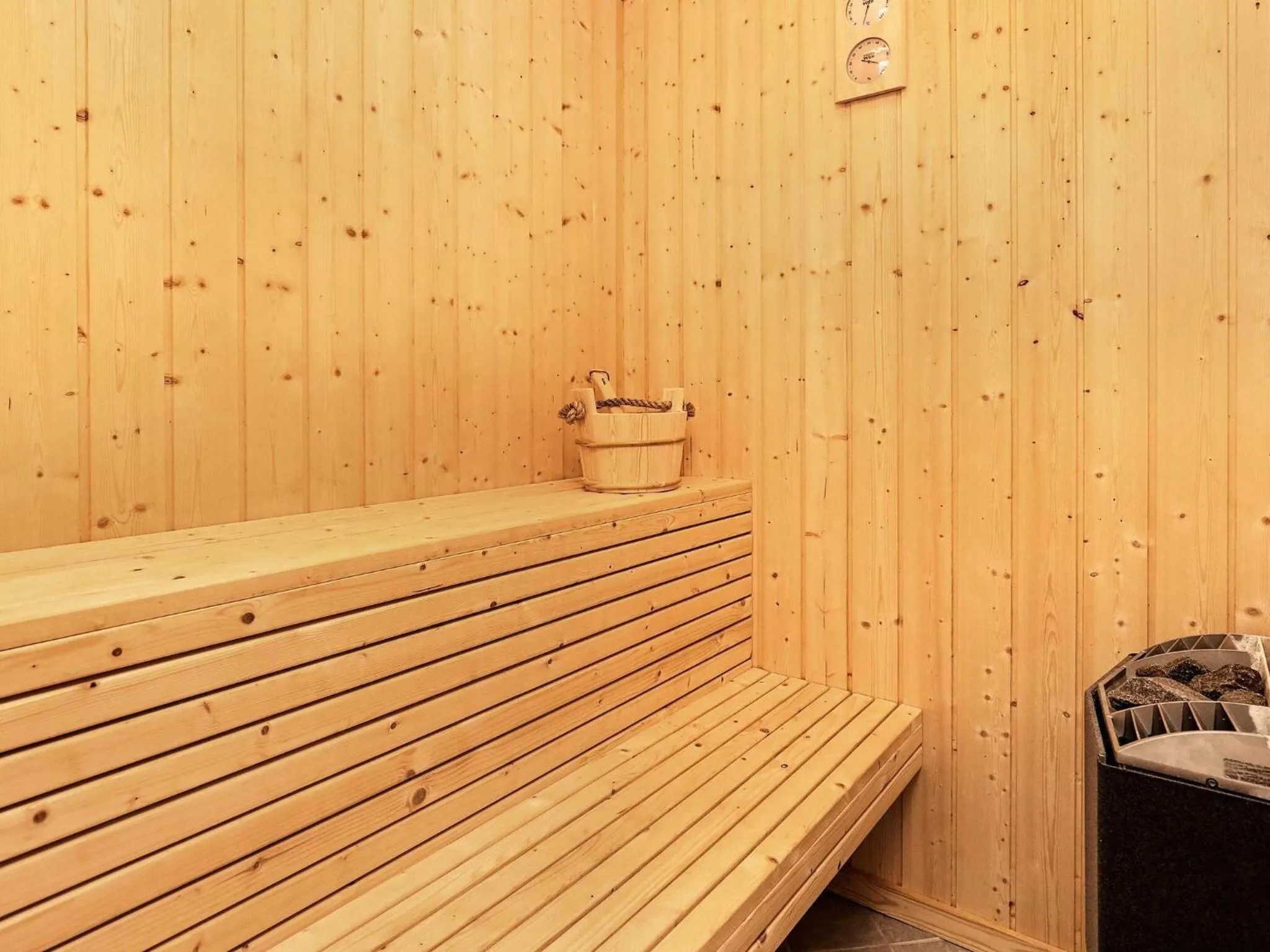 Sauna in 8 person holiday home in Fjerritslev