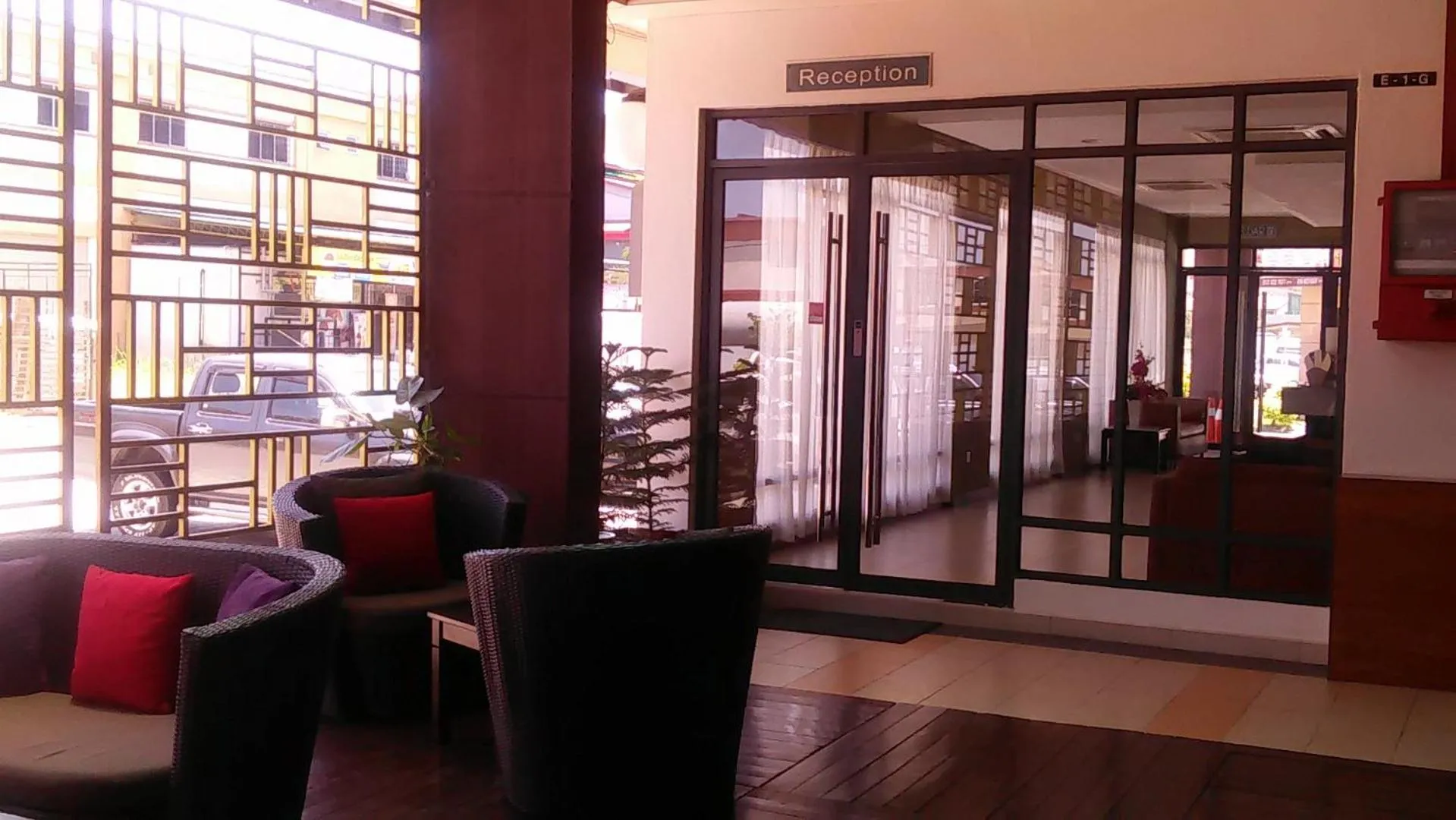 Facade/entrance in Gloria Swiss Hotel & Apartment Sandakan