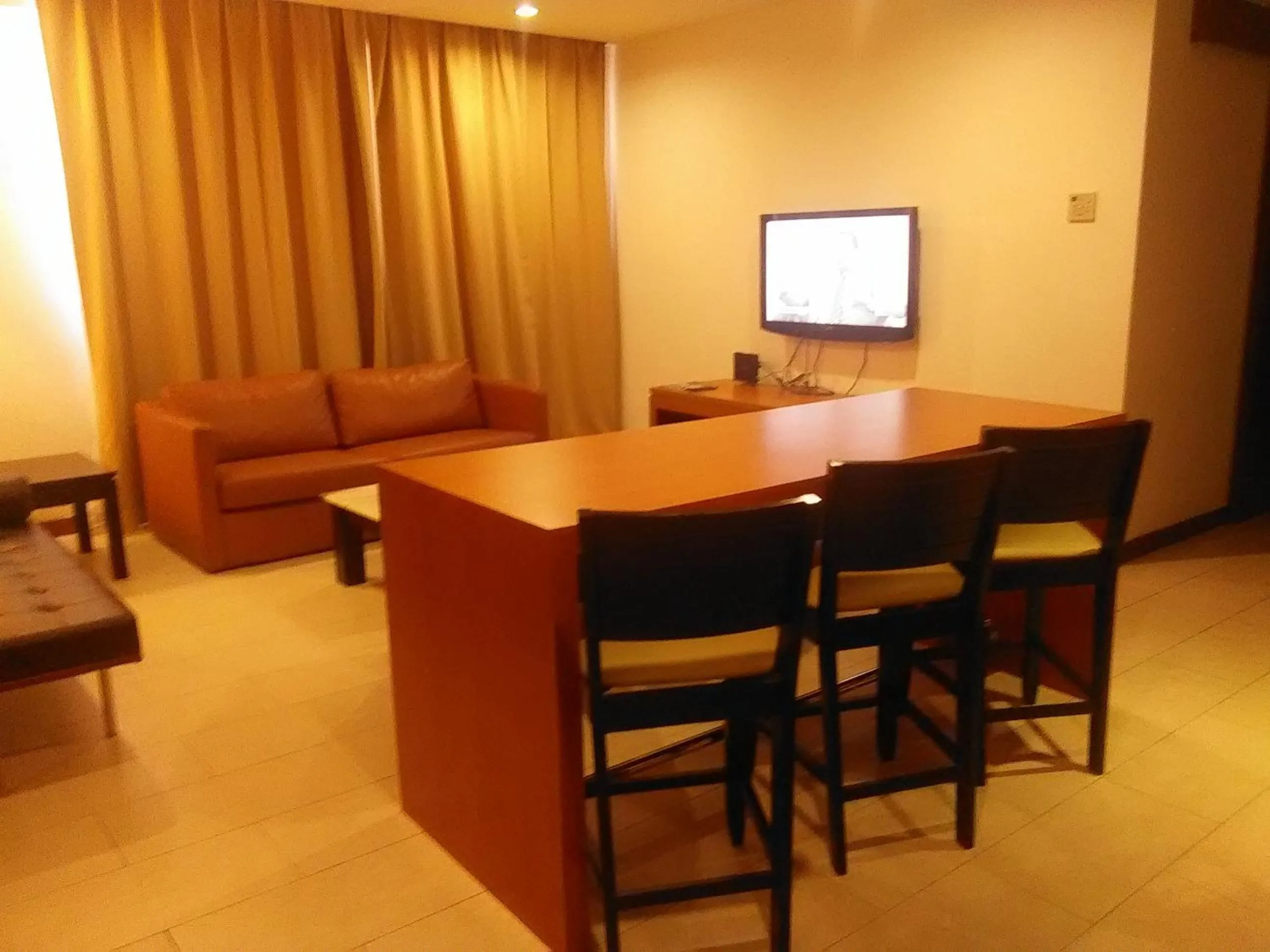 Living room in Gloria Swiss Hotel & Apartment Sandakan
