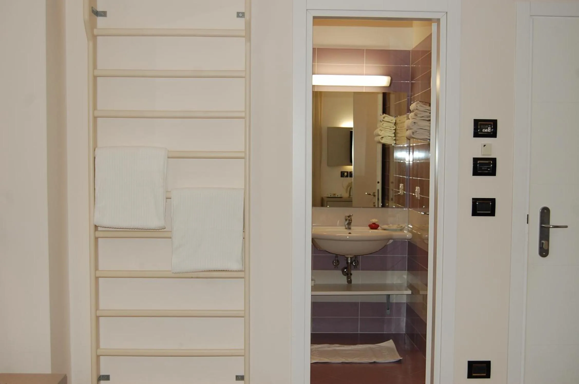 Decorative detail, Bed in Hotel Sporting