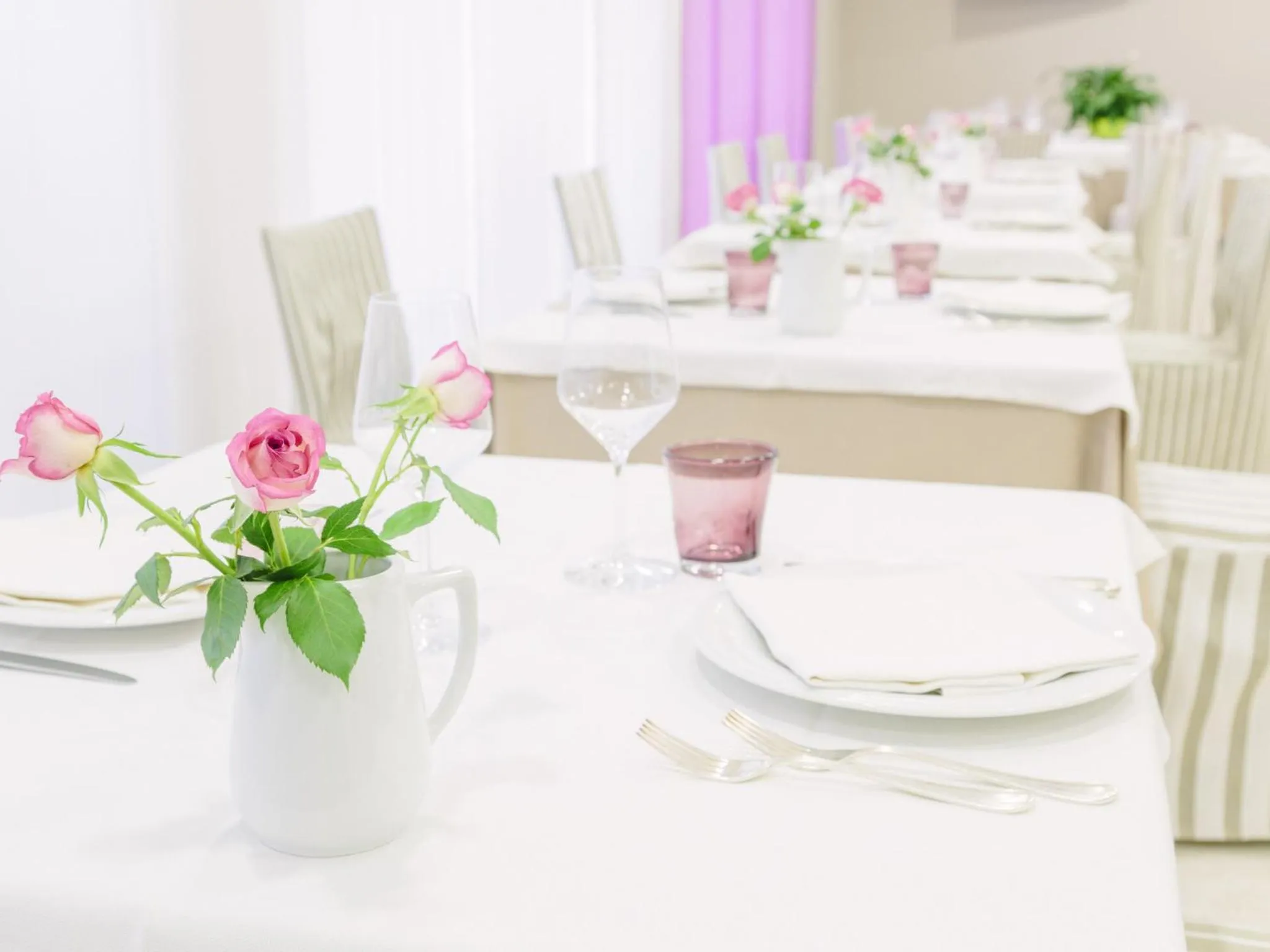 Restaurant/places to eat in Hotel Sporting