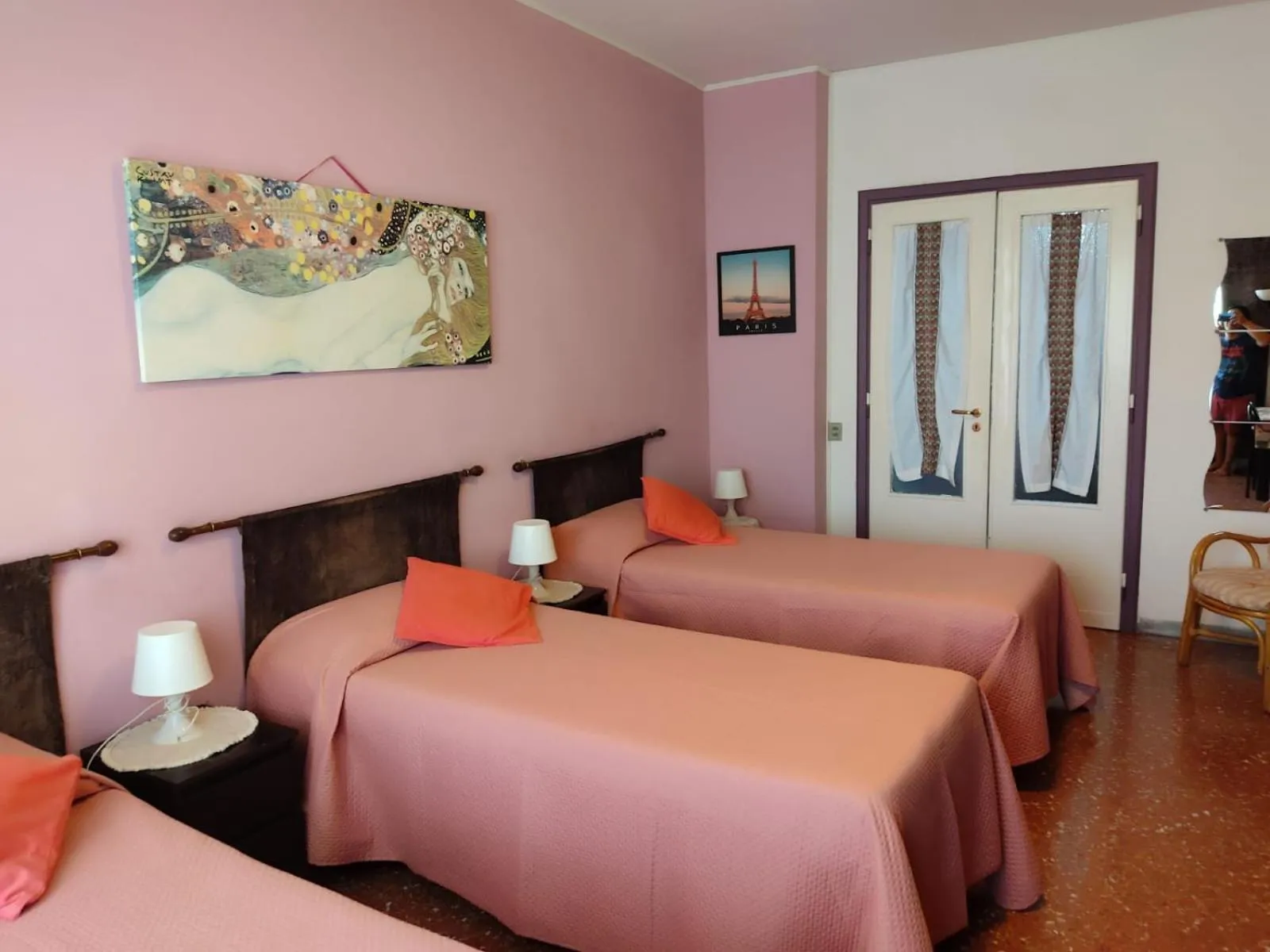 Bed in Cosmopolitan B&B