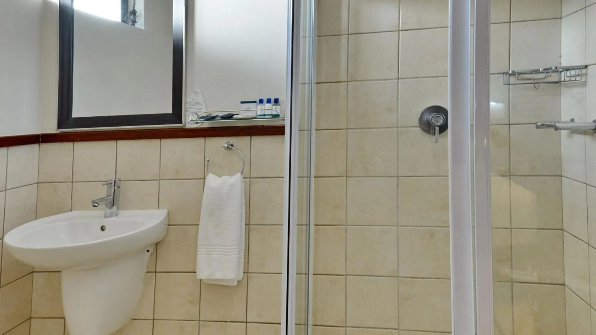 Shower in ANEW Hotel Ocean Reef Zinkwazi