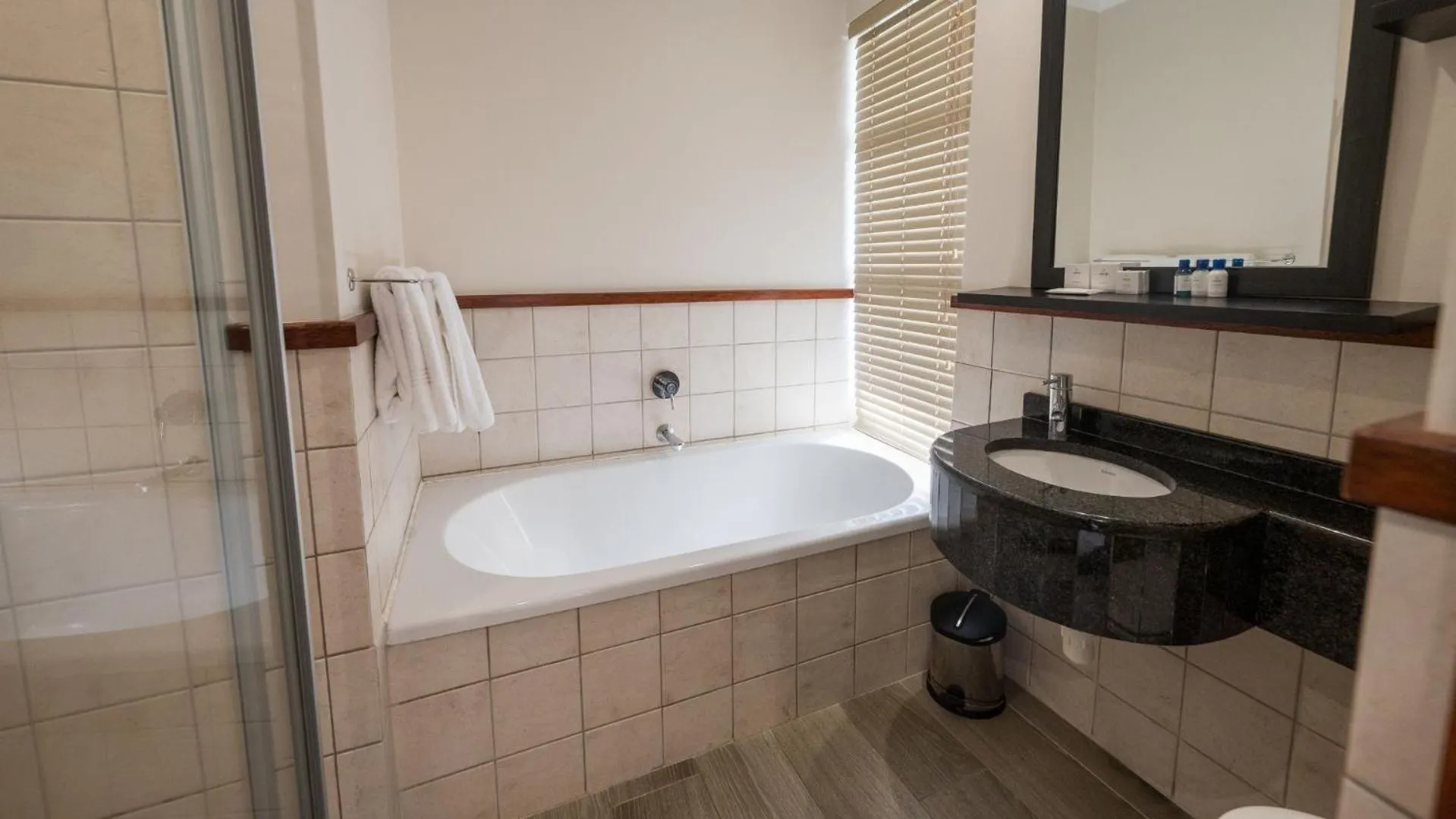 Shower in ANEW Hotel Ocean Reef Zinkwazi