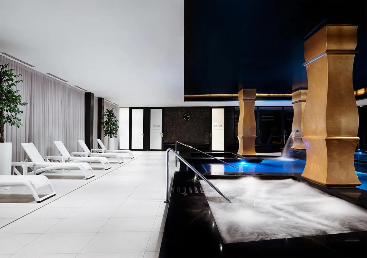 Hot Tub in Dune Beach Resort