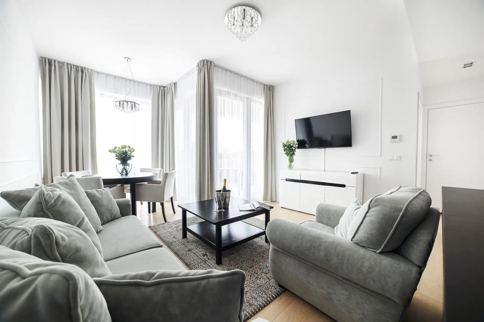 Communal lounge/ TV room in Dune Beach Resort