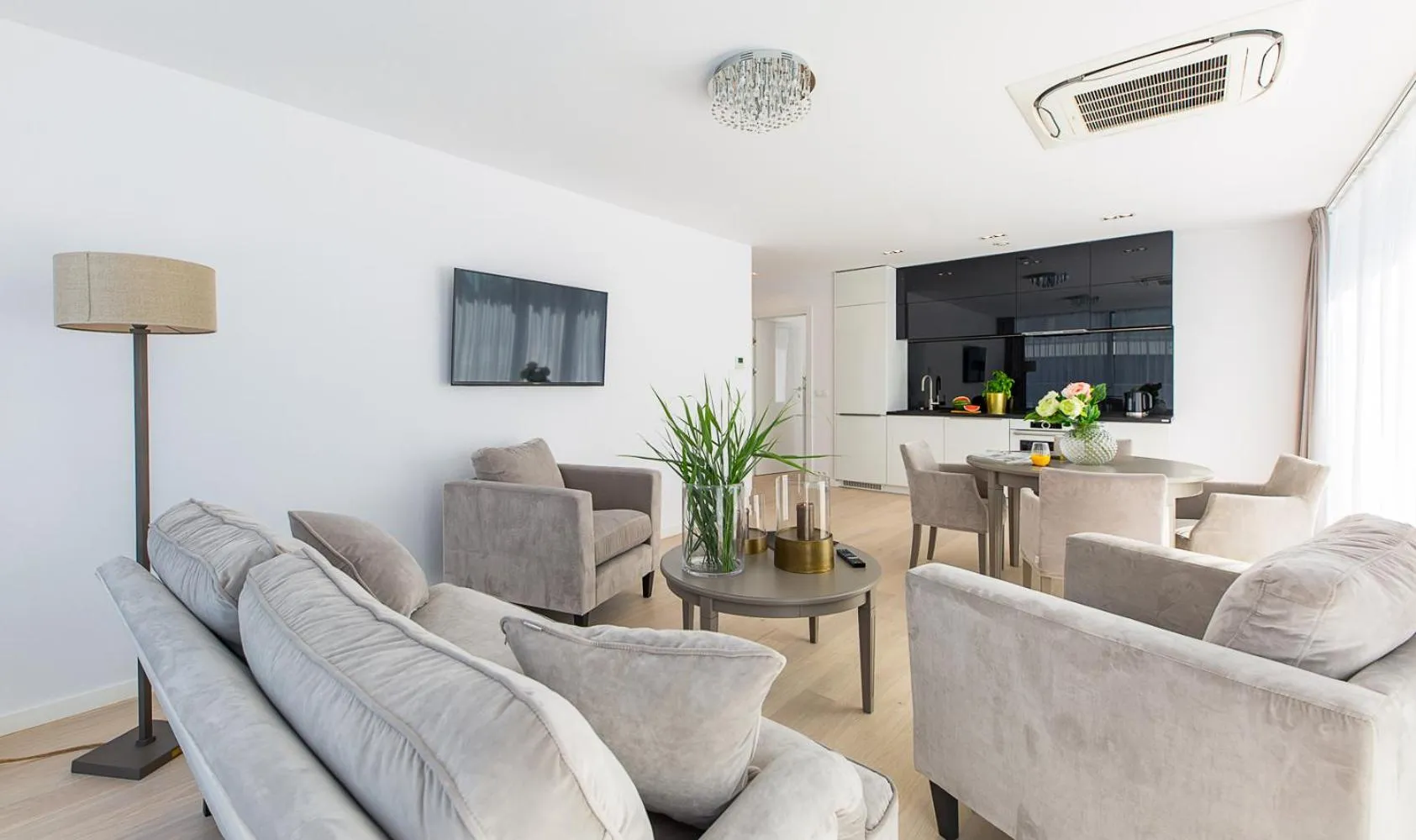 Communal lounge/ TV room in Dune Beach Resort