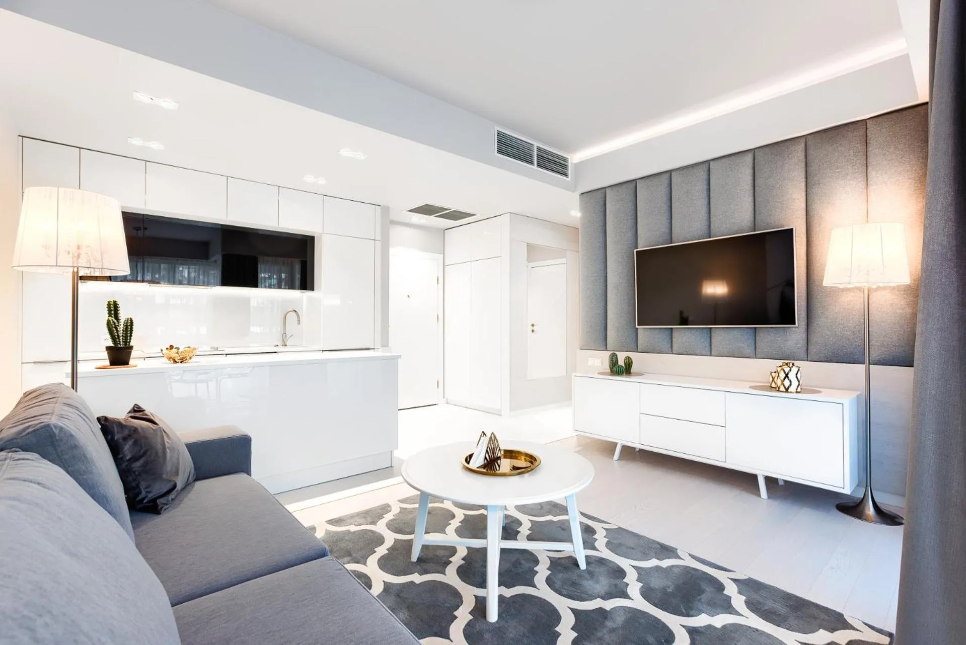 Communal lounge/ TV room in Dune Beach Resort